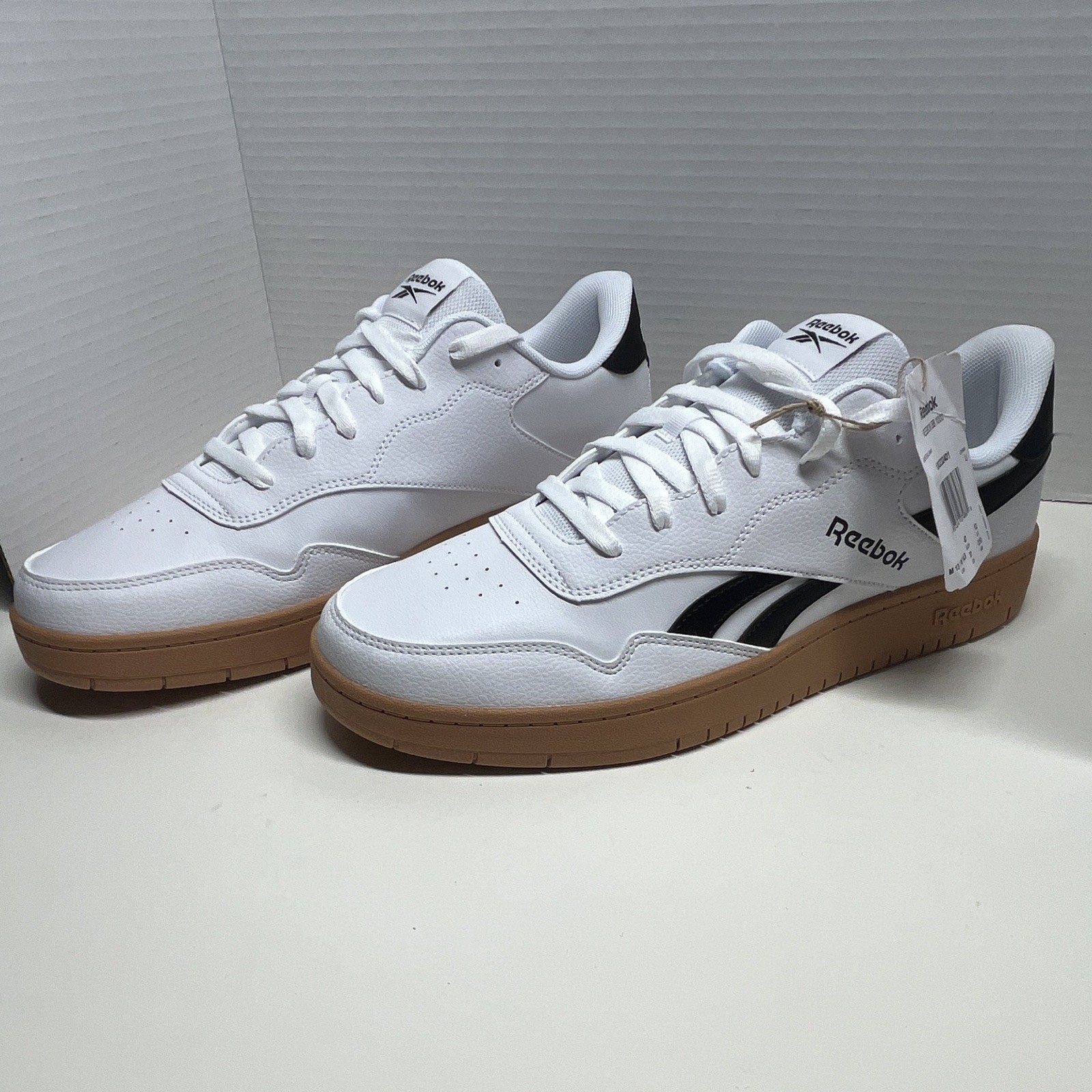 Brand New Reebok BB 1000 Basketball Sneakers White Black Gum 100232401 Brand New Reebok BB 1000 Basketball Sneakers White Black Gum 100232401