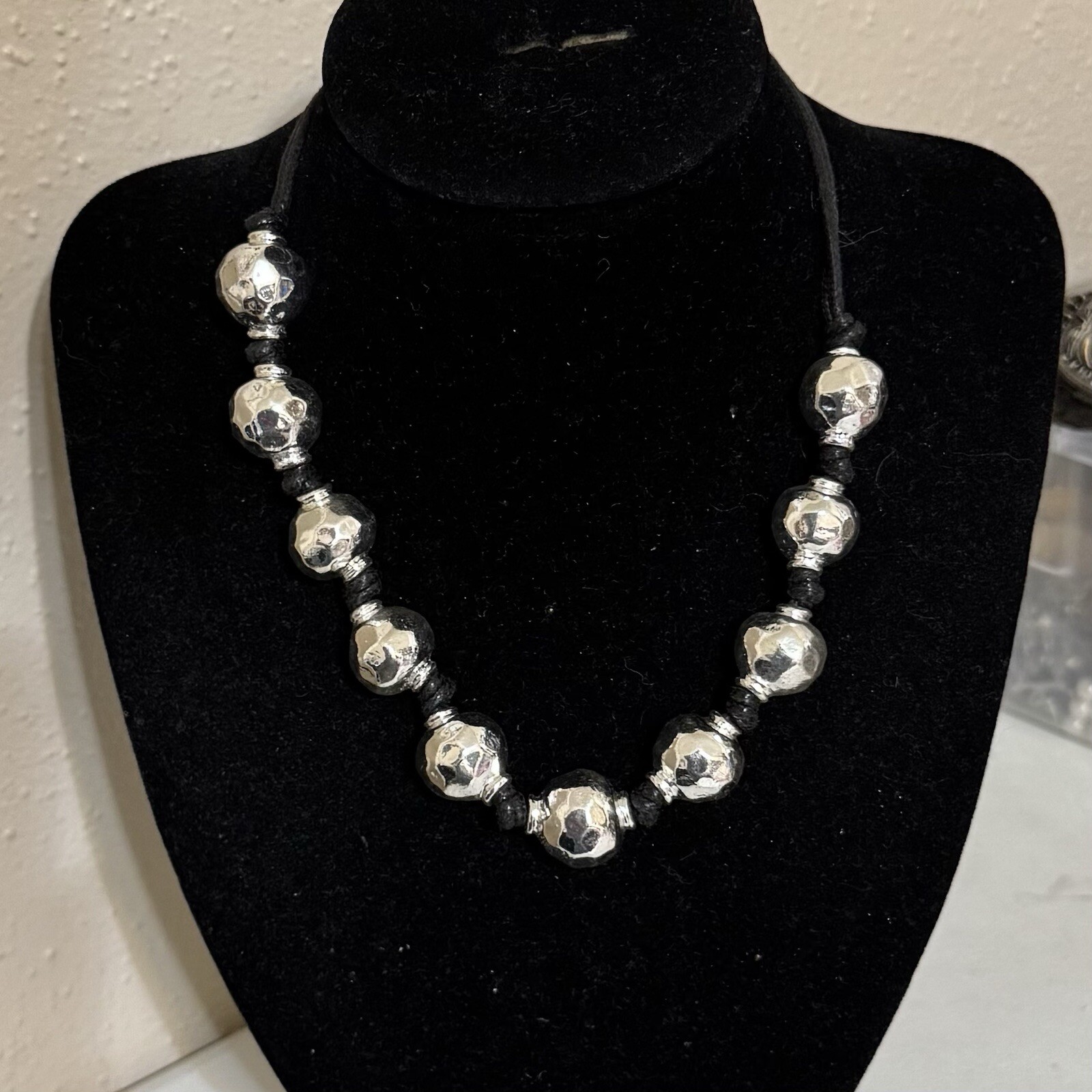 Heavy Silver Tone Hammered Ball Bead Leather Necklace 162g Heavy Silver Tone Hammered Ball Bead Leather Necklace 162g