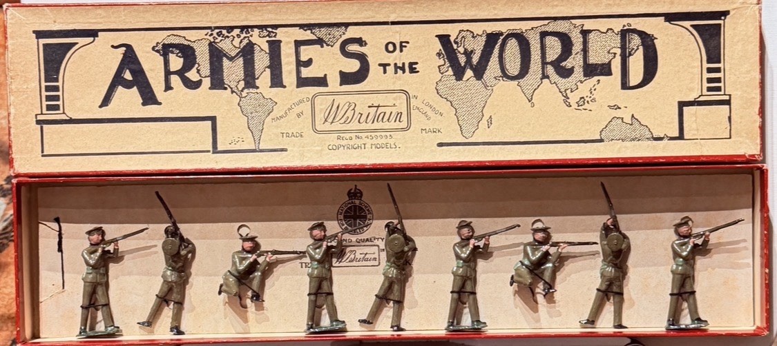 W.Britain # 1260 British Infantry (With Tommy-Guns) W.Britain # 1260 British Infantry (With Tommy-Guns)
