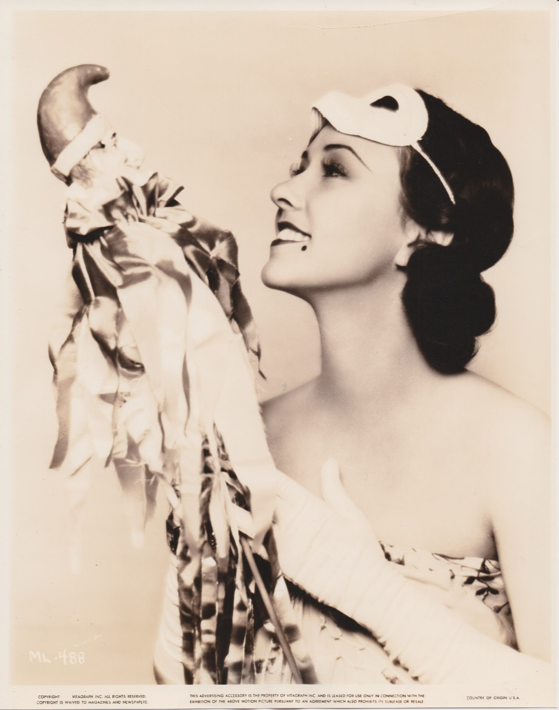 1935 Press Photo Actress Margaret Lindsay with Puppet 