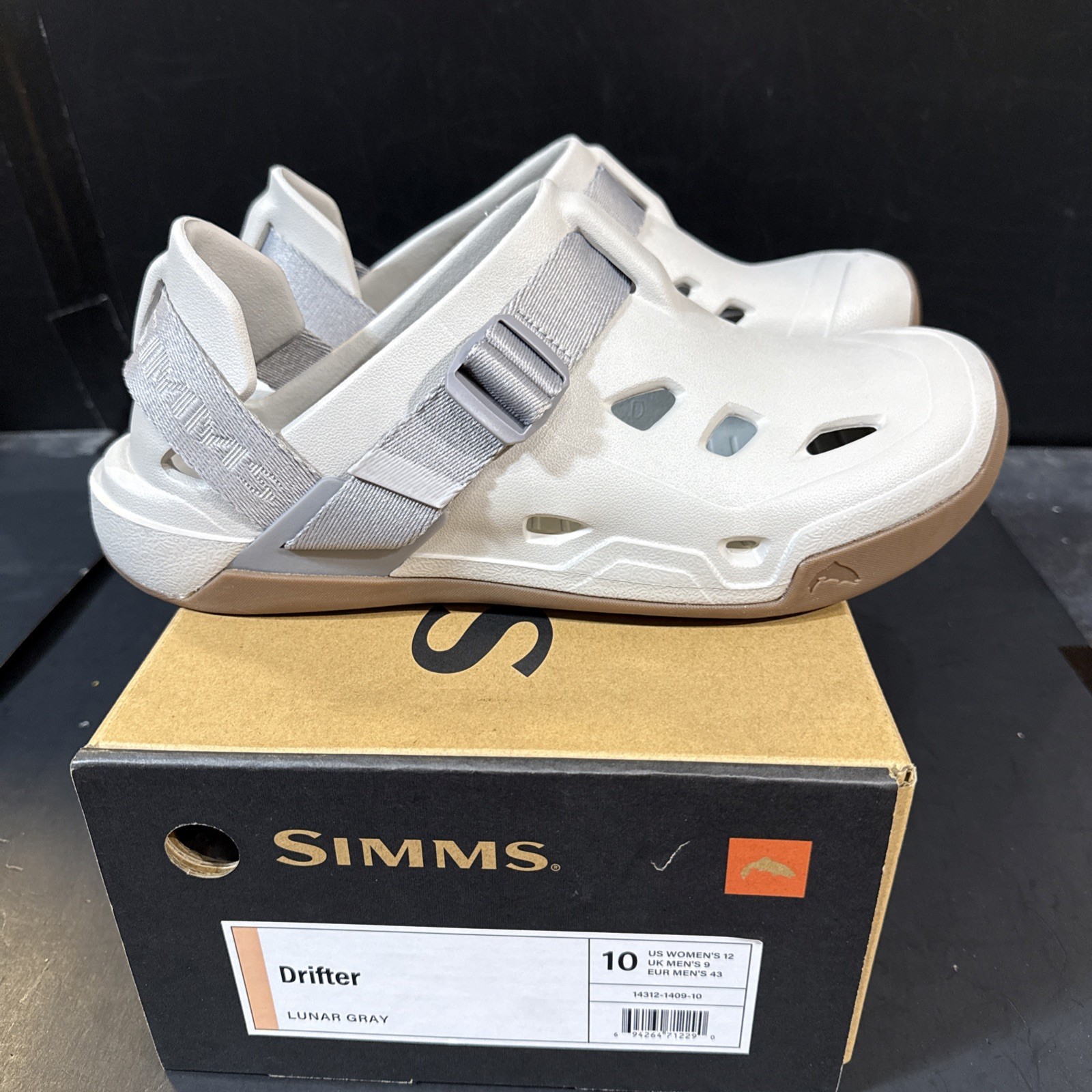 Simms Drifter Shoes Lunar Gray Men’s Size 10 Woman’s 12 NWB Simms Drifter Shoes Lunar Gray Men’s Size 10 Woman’s 12 NWB