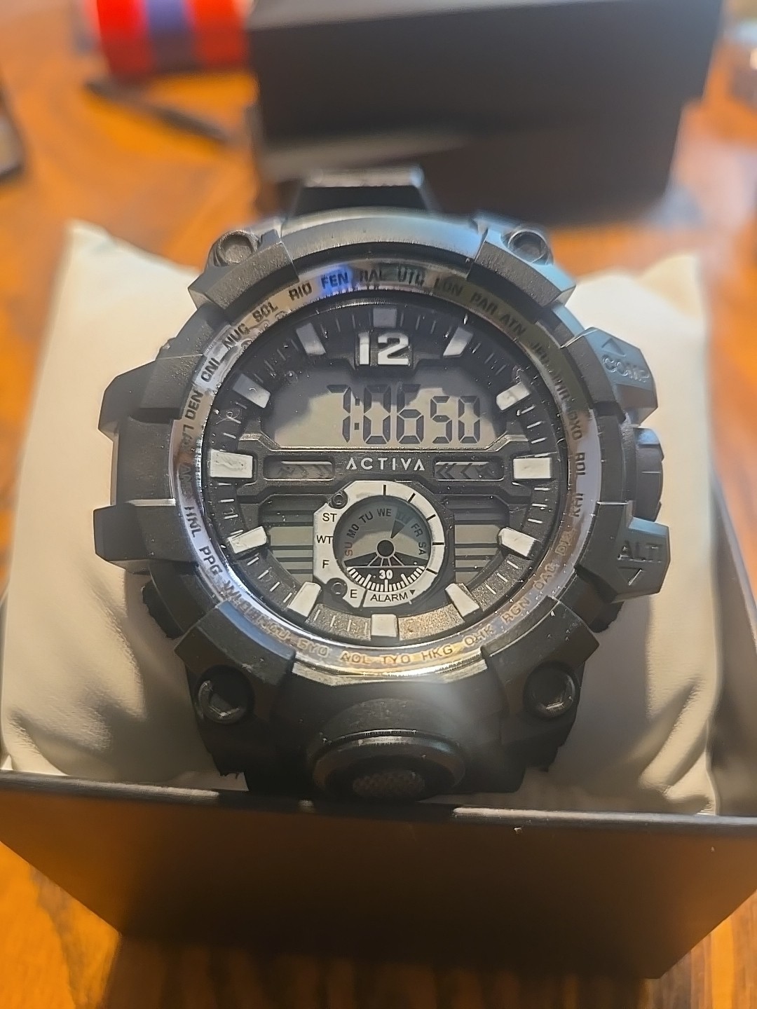 Activa Invicta Men\'s ACW432-004 Black Dial BNIB