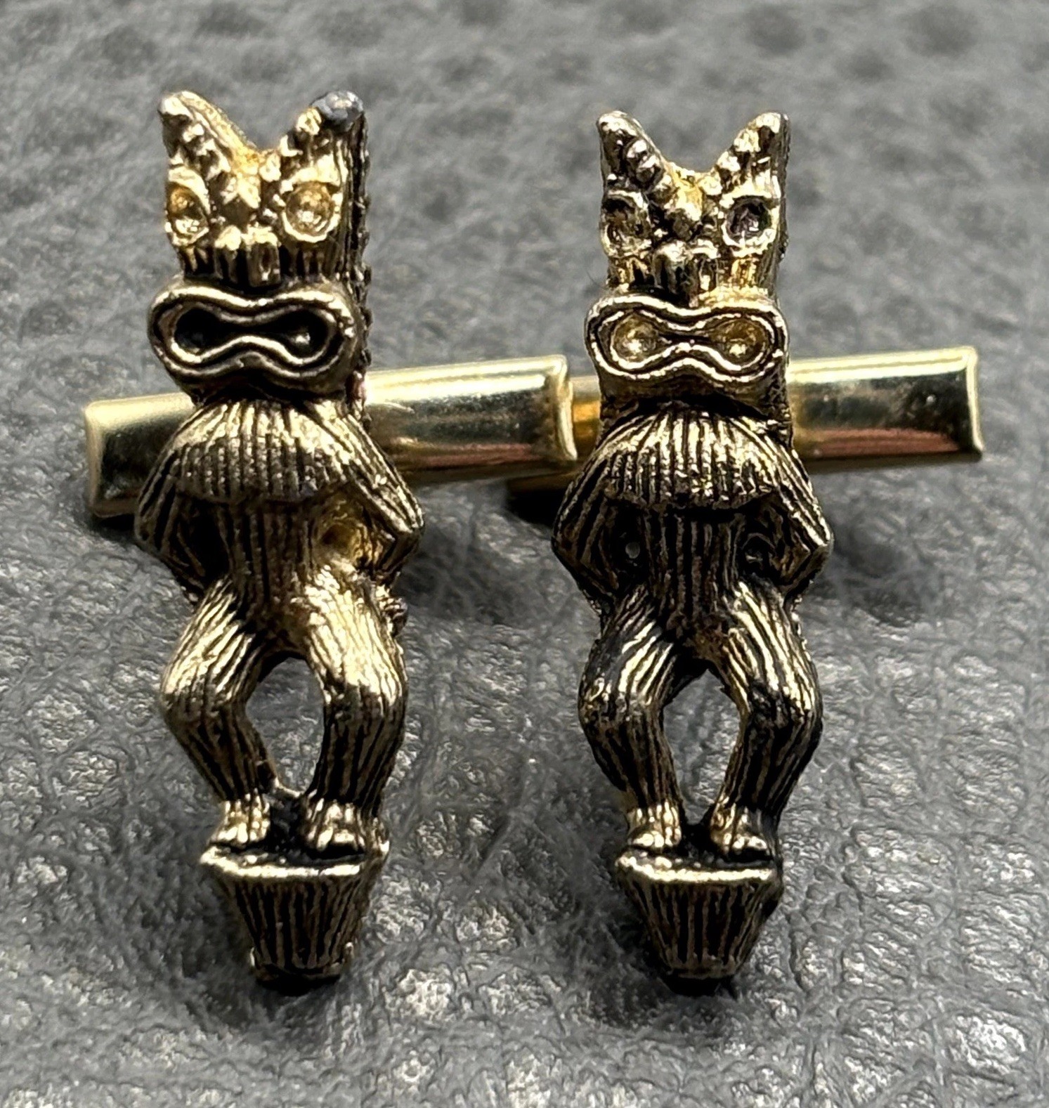 Vintage Rare Tiki Cufflinks MCM Era Gold Tone