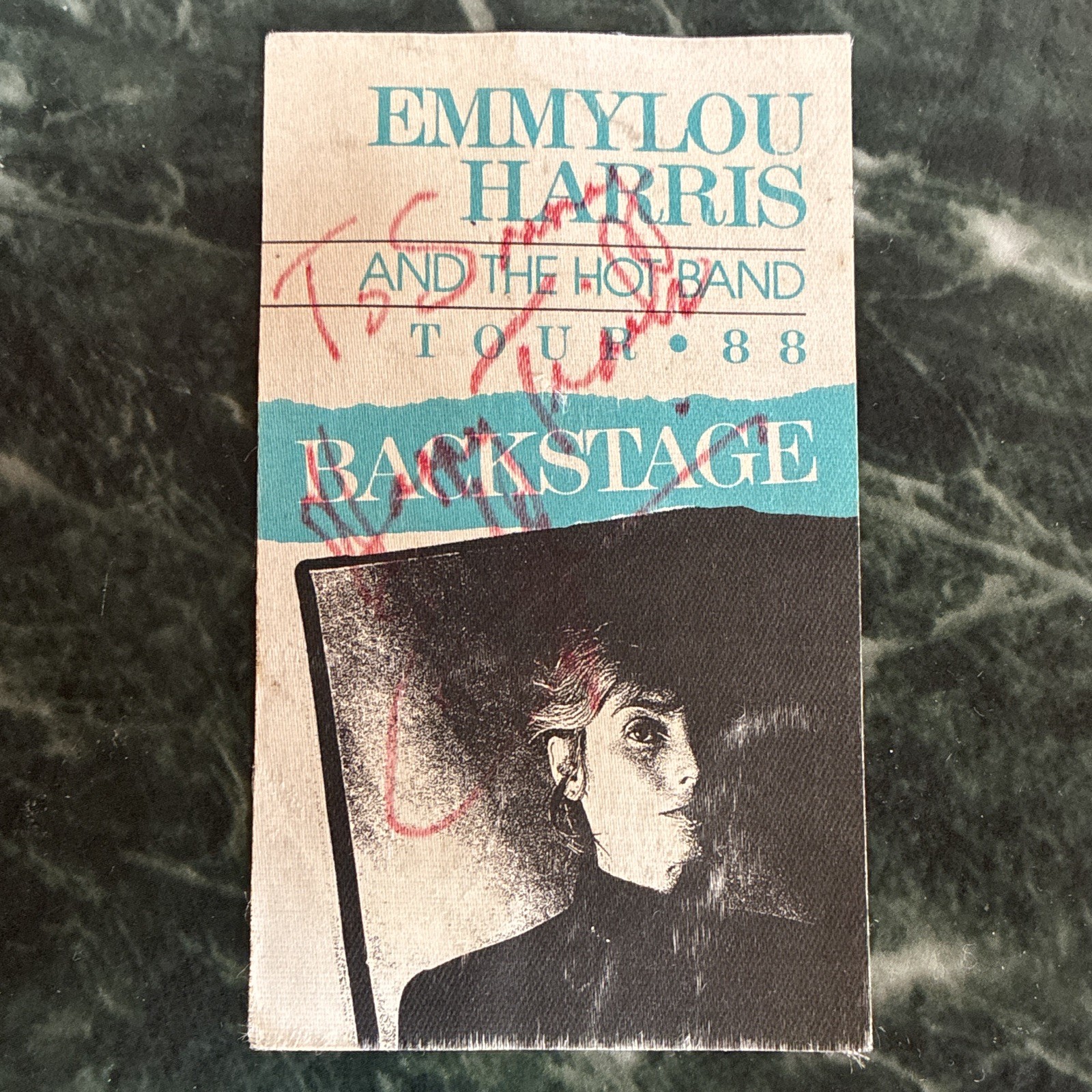 Emmylou Harris & The Hot Band Tour 1988 Original Signed Backstage Pass Country Emmylou Harris & The Hot Band Tour 1988 Original Signed Backstage Pass Country