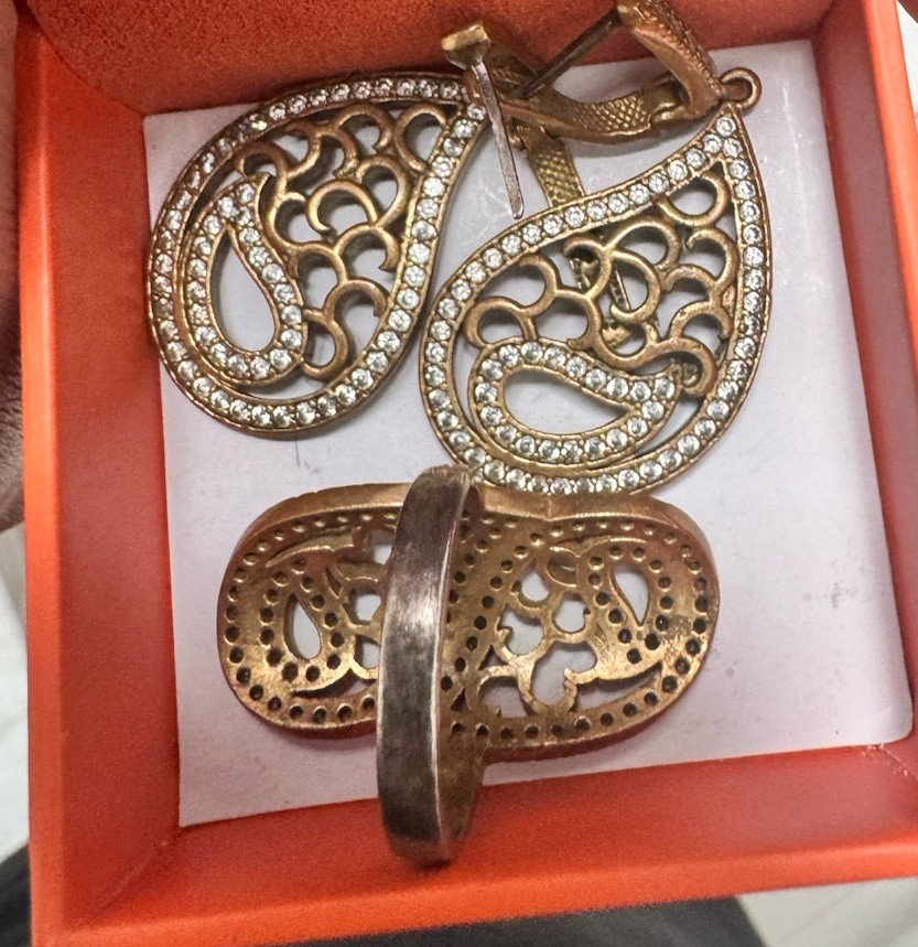 Beautiful Vintage 925 Sterling Silver Gold-Tone Filigree Jewelry Set Beautiful Vintage 925 Sterling Silver Gold-Tone Filigree Jewelry Set
