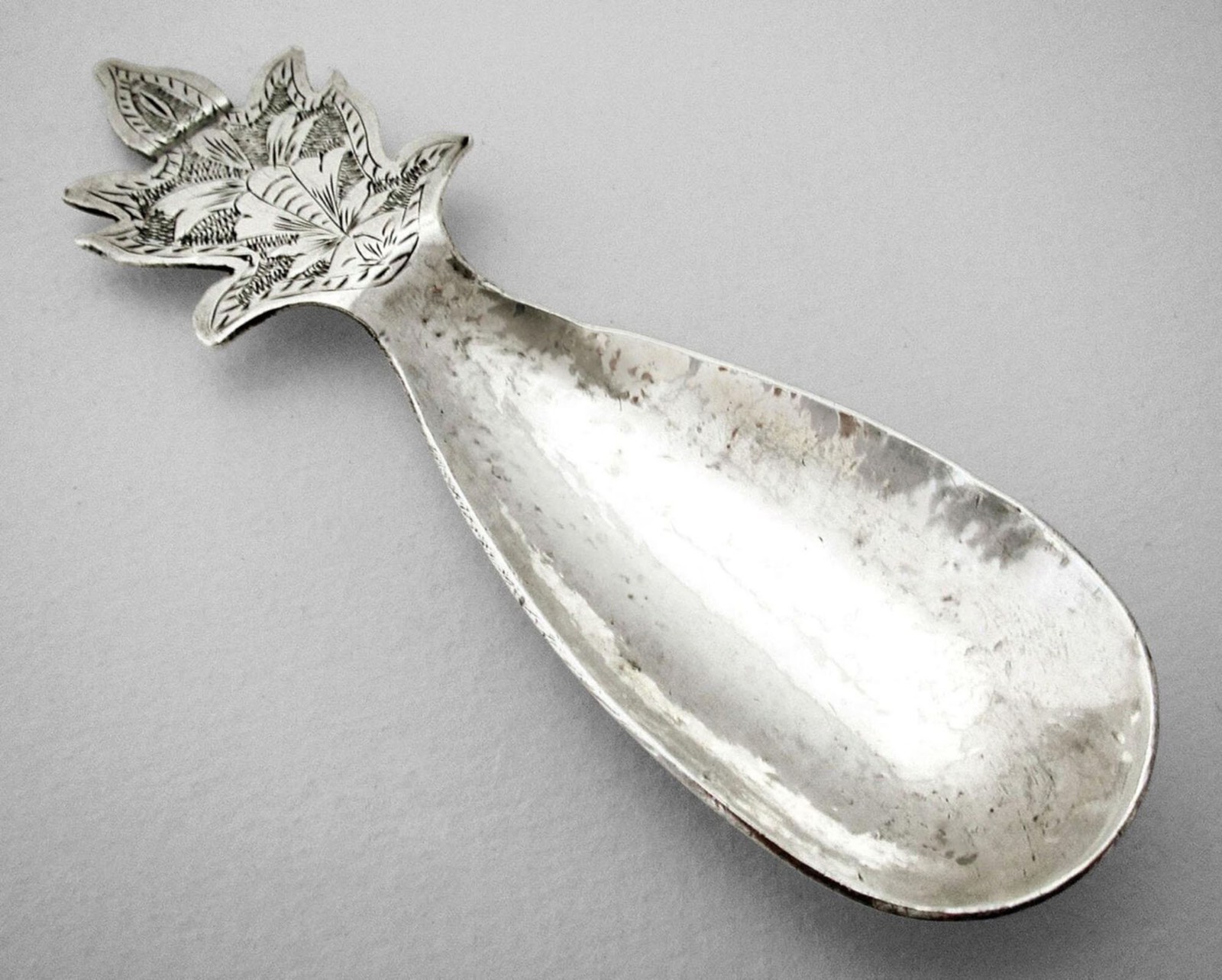 Unusual Carrot Shaped Antique Arts & Crafts Sterling Silver Tea Caddy Spoon 1912