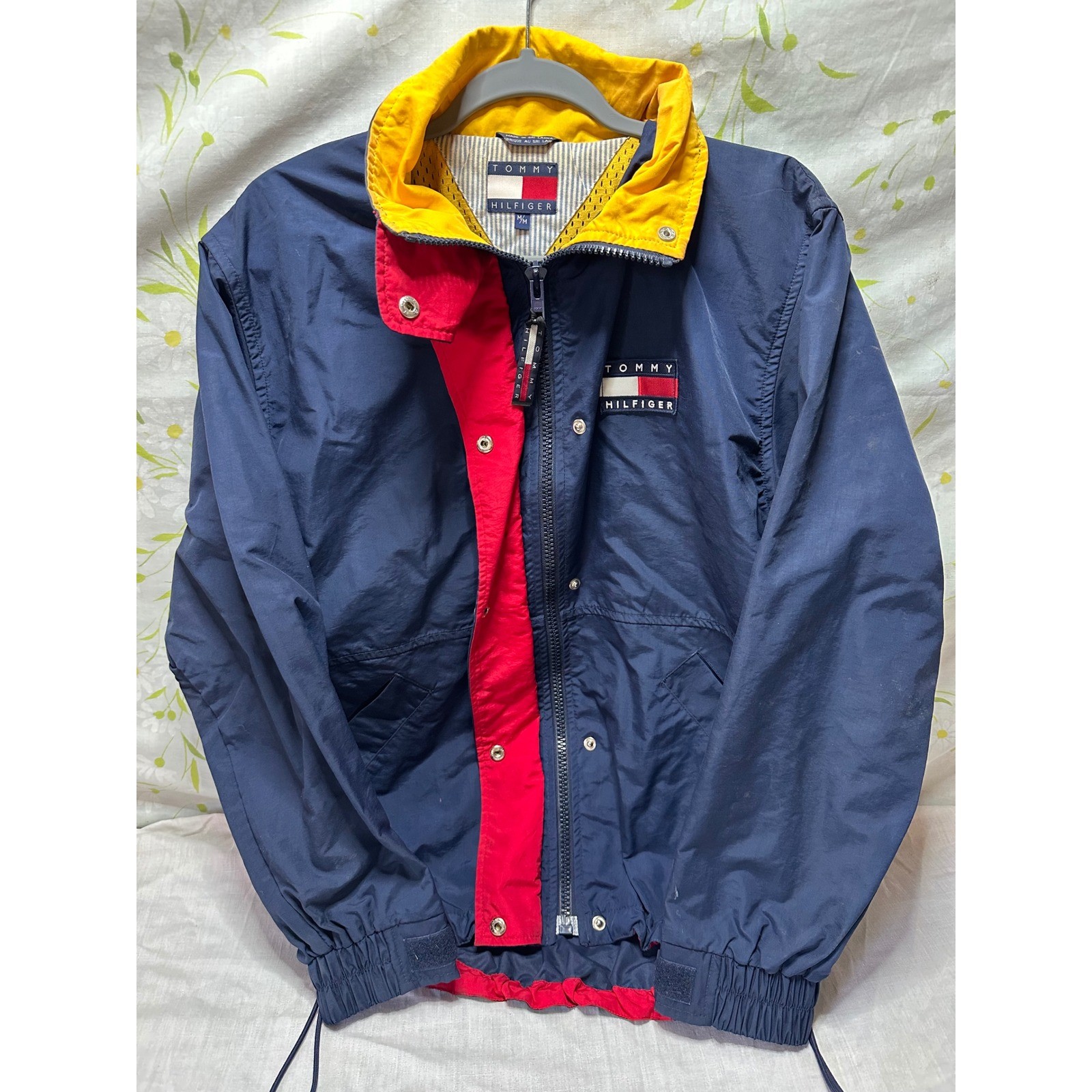 Vintage Tommy Hilfiger Sailing Jacket Navy Blue Red Yellow Mens Medium Vintage Tommy Hilfiger Sailing Jacket Navy Blue Red Yellow Mens Medium