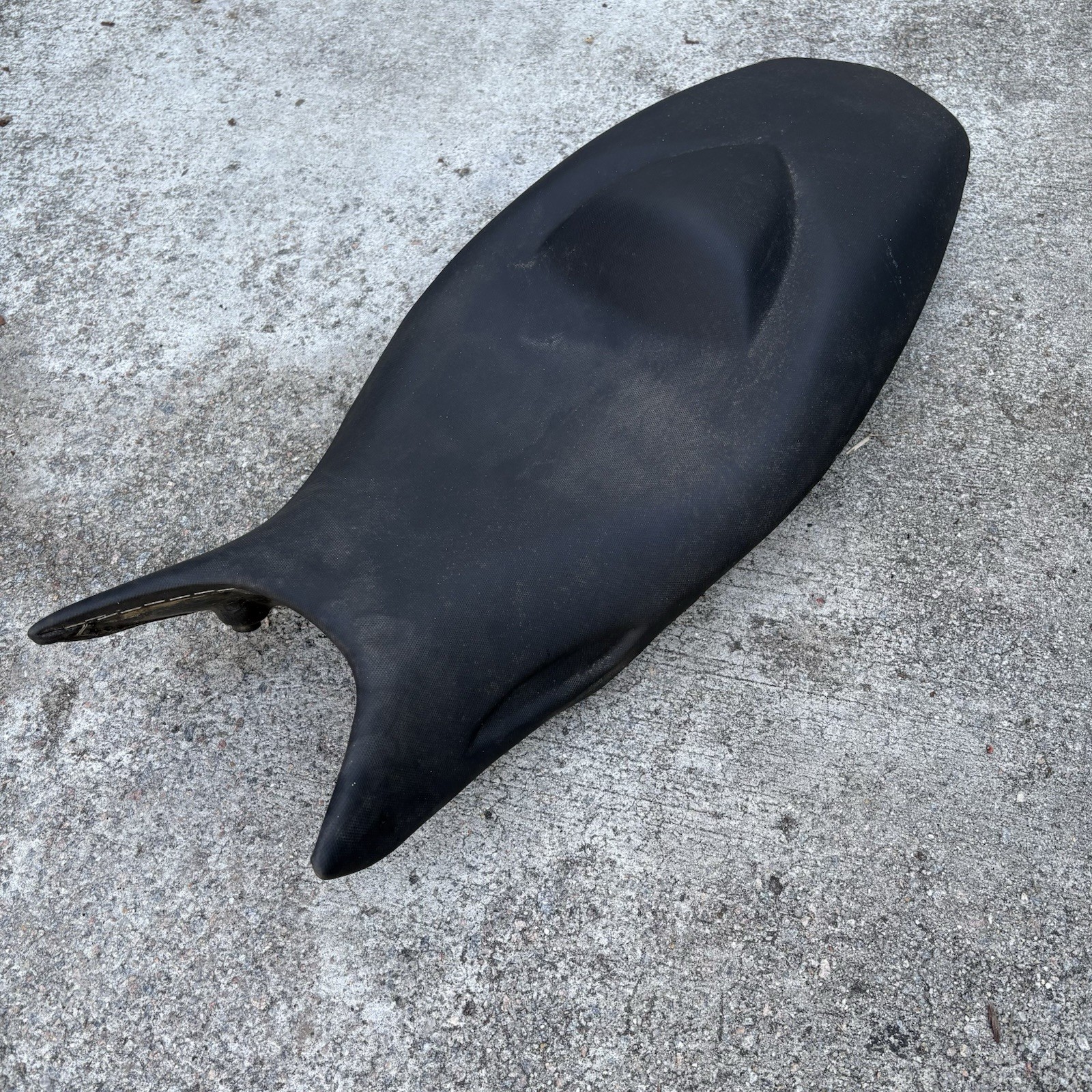 2007 06-13 BMW F800ST F800 SEAT Saddle OEM 2007 06-13 BMW F800ST F800 SEAT Saddle OEM