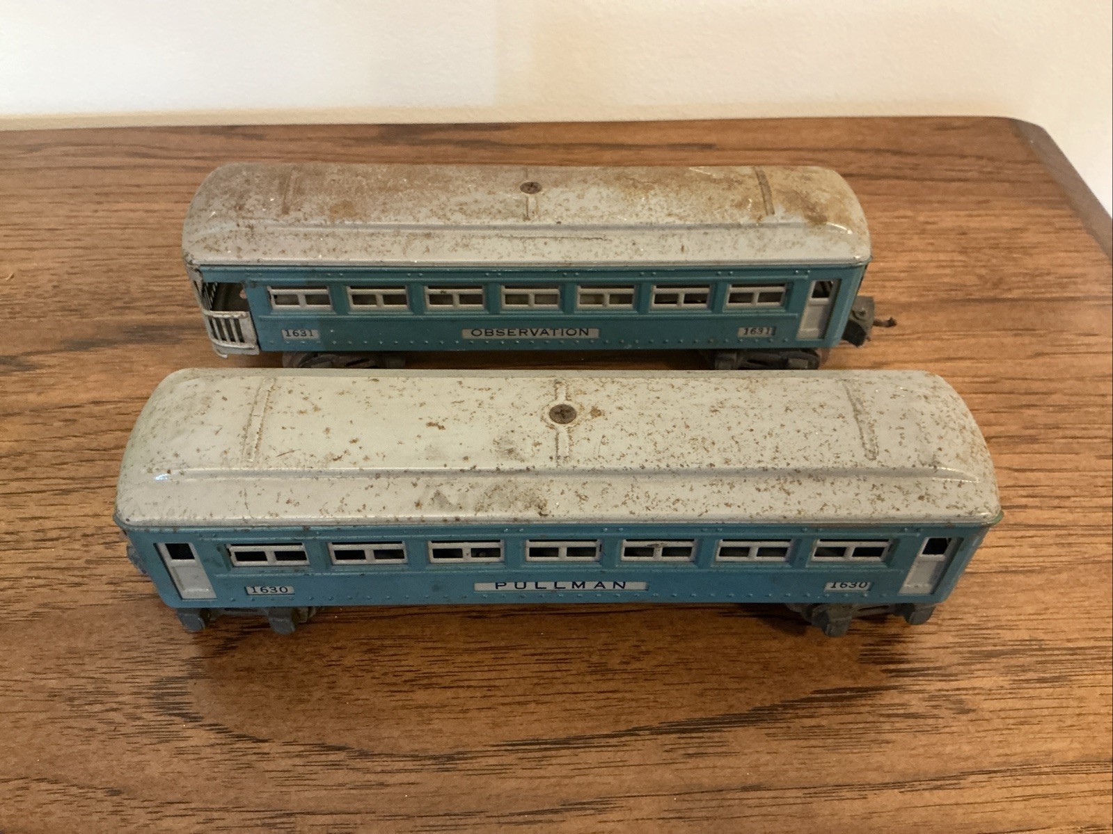 Vintage Lionel 1630 And 1631 Observation And Pullman Cars