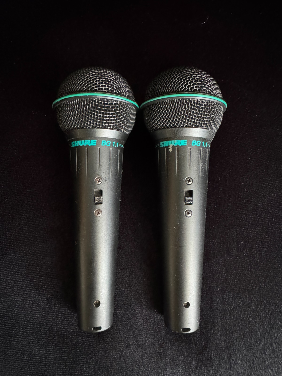 Set of 2 Shure BG 1.1 Cardioid Dynamic Microphone - Working