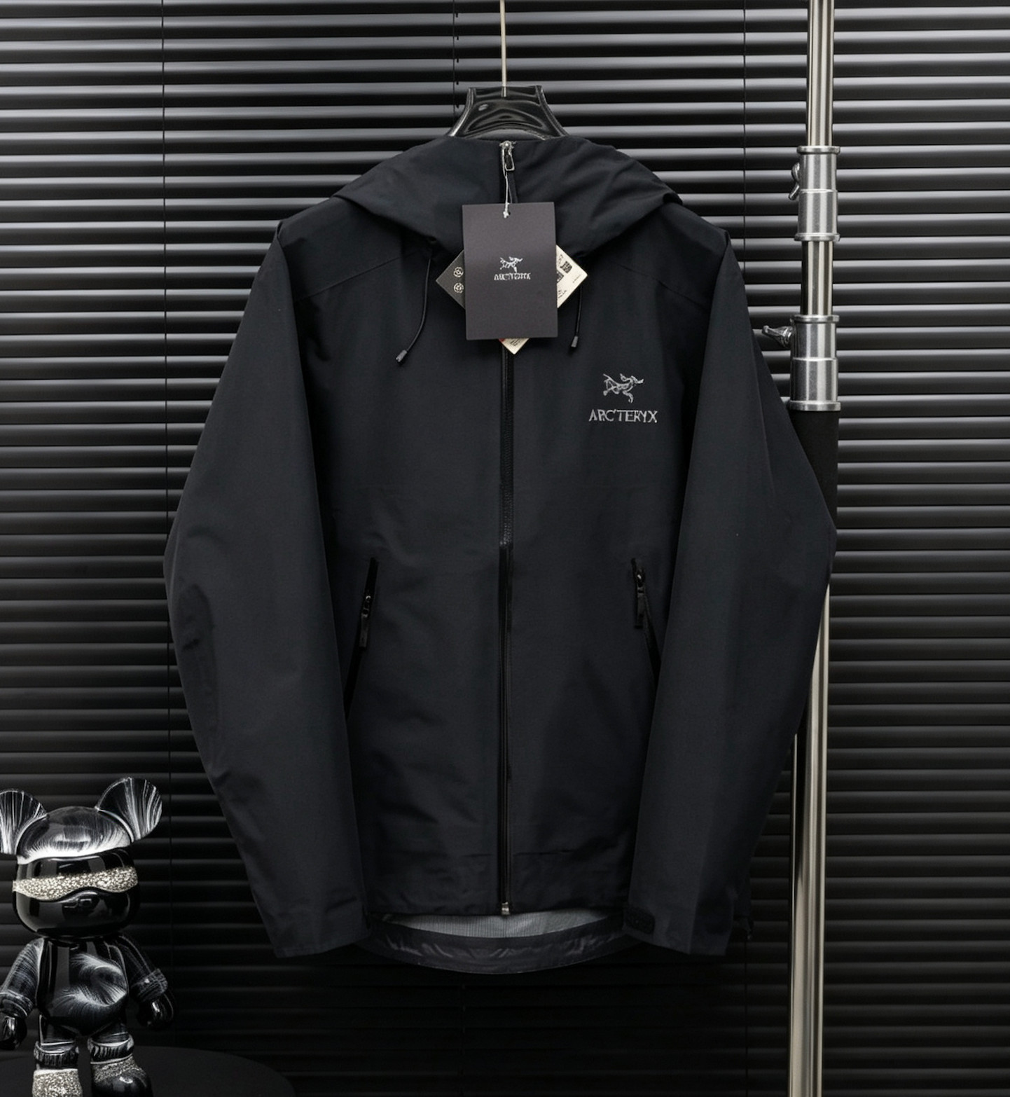 Arcteryx BETA LT winter Jacket Men’s Black Size L new