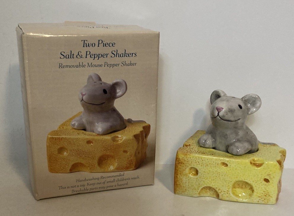 NIB Vintage SAKURA Hand Painted Mouse Sitting in Cheese Salt & Pepper Shakers NIB Vintage SAKURA Hand Painted Mouse Sitting in Cheese Salt & Pepper Shakers