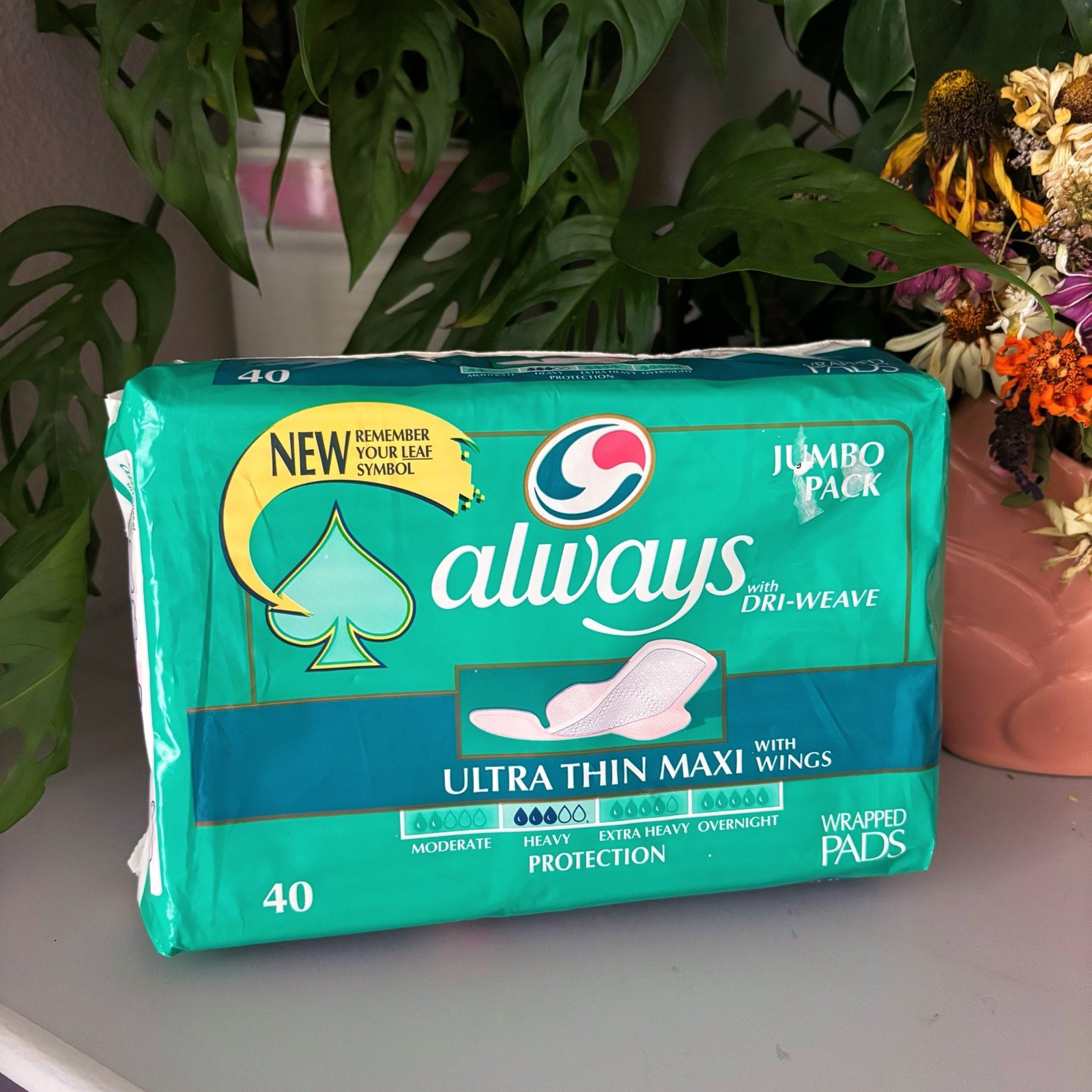 Vintage 1997 Always Ultra Thin Maxi Pads w Wings 40ct Jumbo Pack Sealed NOS