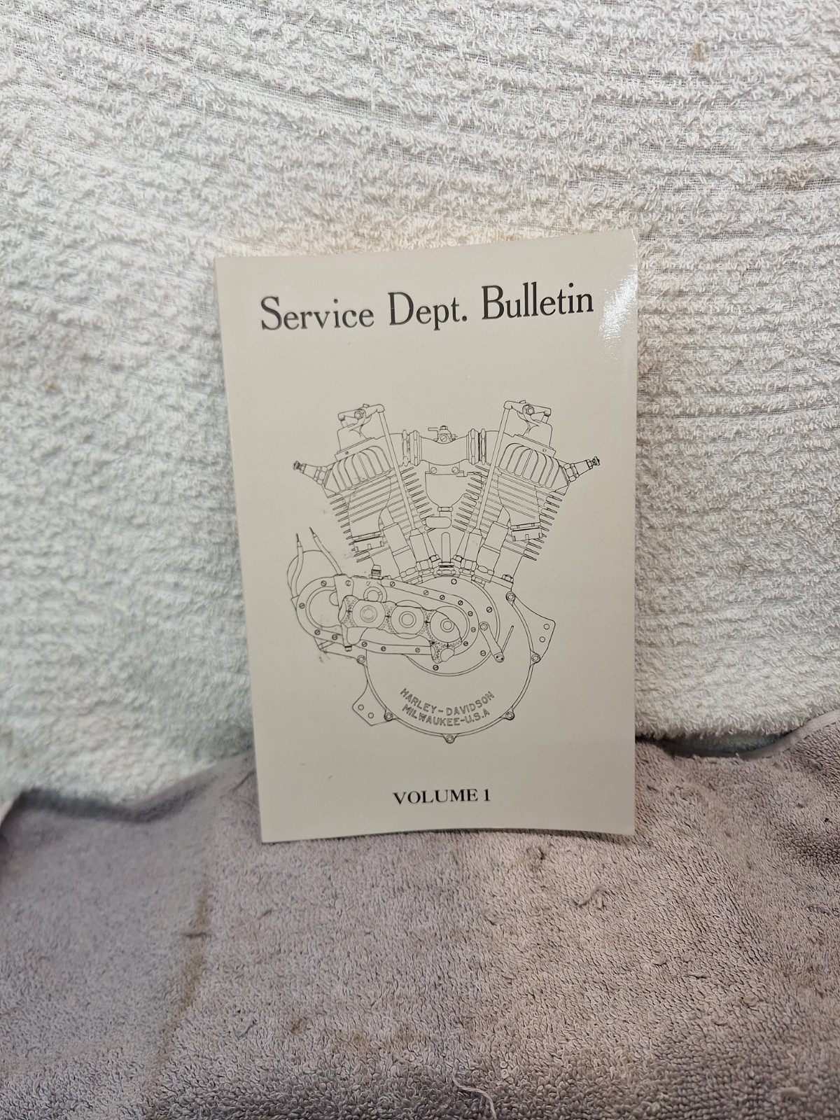 Vintage Harley-Davidson Service Department Bulletin Volume 1 Reprint 1917 Vintage Harley-Davidson Service Department Bulletin Volume 1 Reprint 1917
