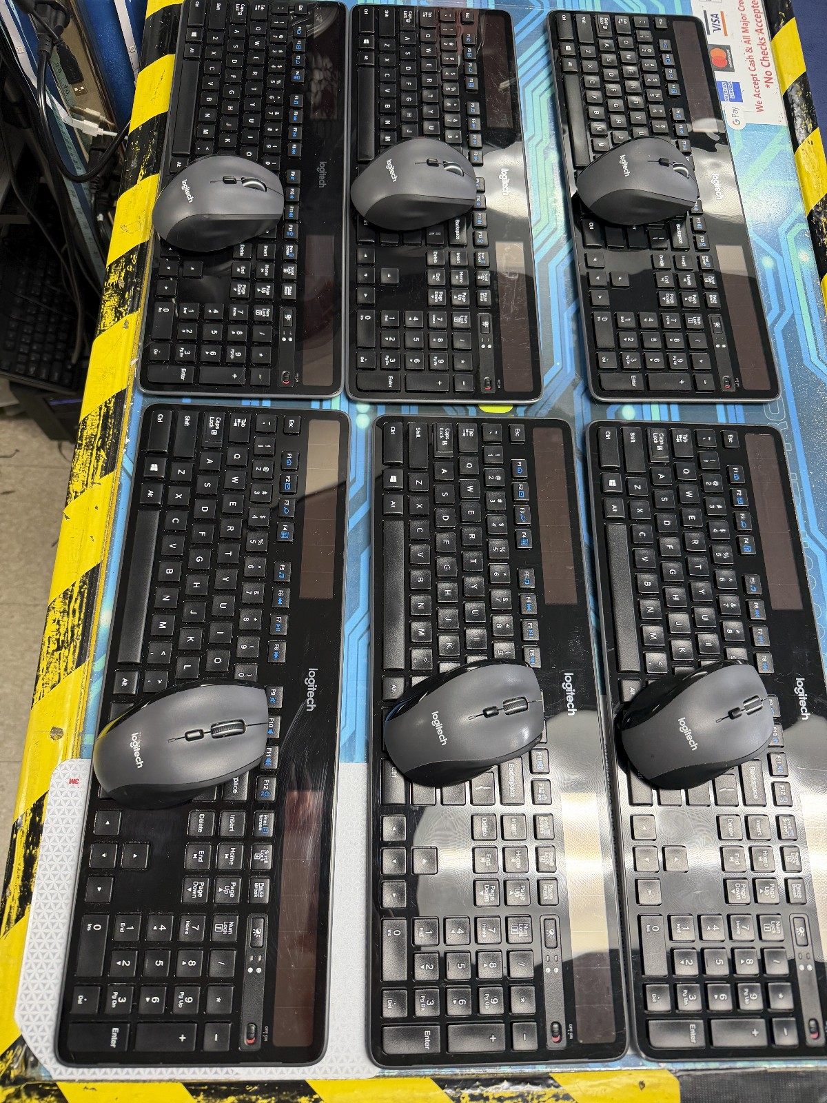 qty 1 Logitech K750 Wireless Solar Keyboard & qty 1 M705 Mouse + qty 1 Receiver qty 1 Logitech K750 Wireless Solar Keyboard & qty 1 M705 Mouse + qty 1 Receiver