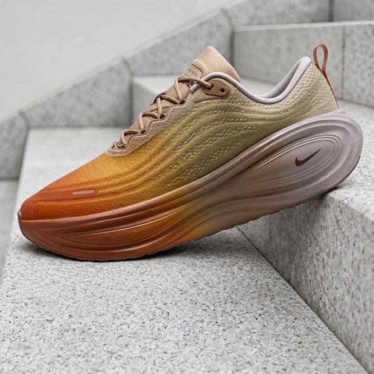 Nike Vomero Plus SP Cheat Day IV4522-200 Men's New Nike Vomero Plus SP Cheat Day IV4522-200 Men's New