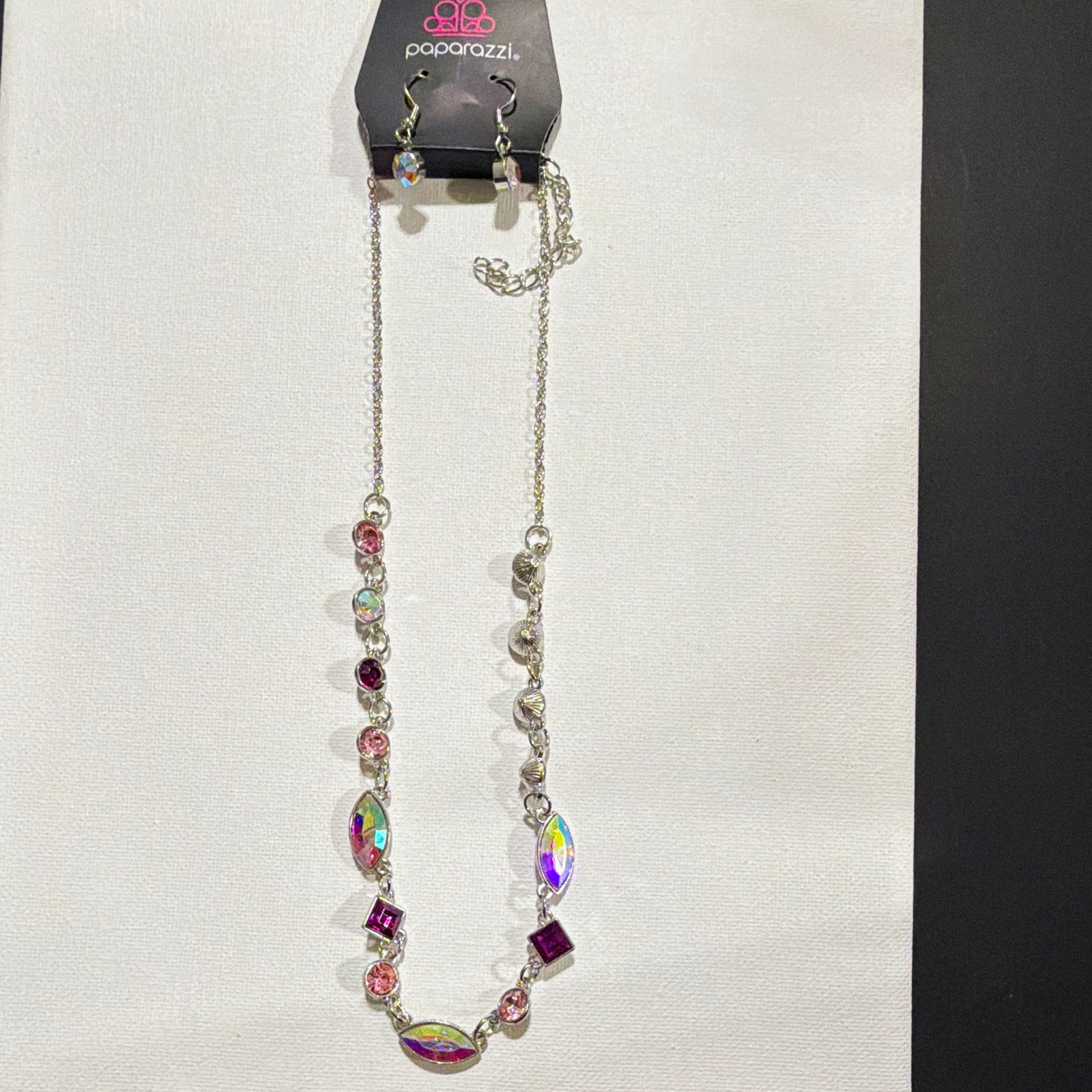 Paparazzi Silver Tone Cable Chain Necklace Iridescent Marquise Rhinestone Paparazzi Silver Tone Cable Chain Necklace Iridescent Marquise Rhinestone