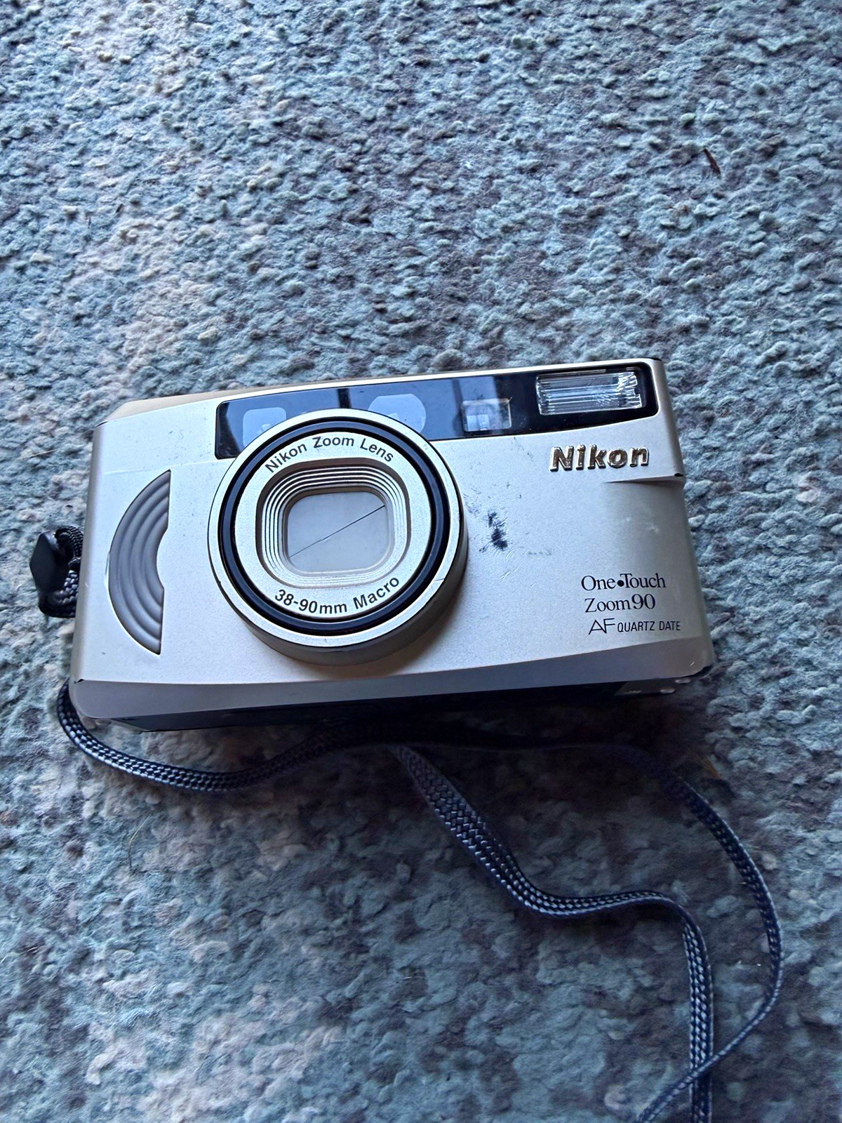 Nikon One Touch Zoom 90 AF Quartz Date 35mm Point & Shoot, Flash, Silver