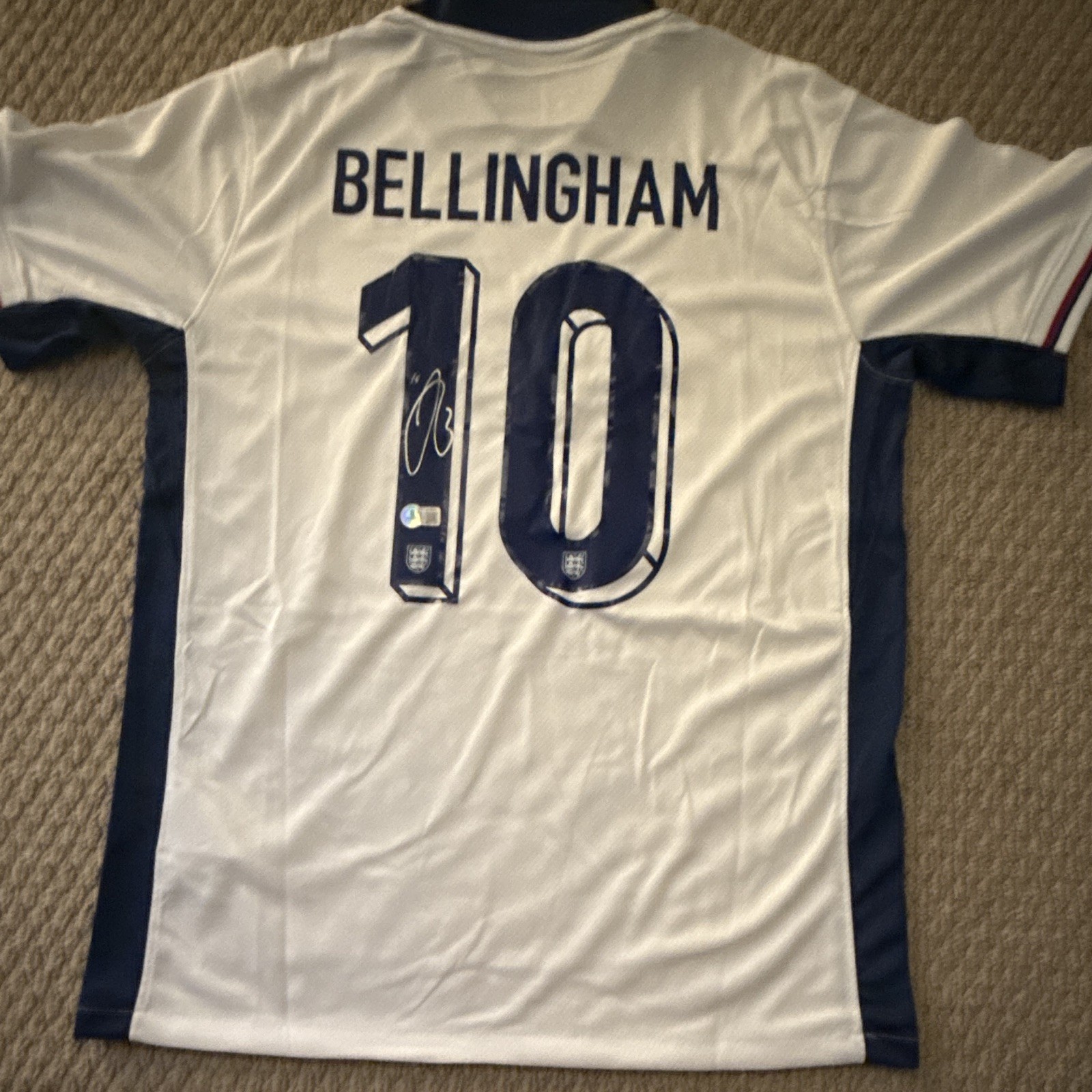 Jude Bellingham Signed England #10 Soccer Jersey BAS Authenticated Jude Bellingham Signed England #10 Soccer Jersey BAS Authenticated