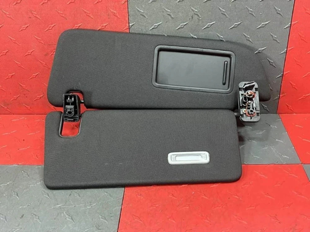 2017-2020 Audi Q7 OEM LH Driver Side Sun Visor Illuminated Dual Mirror /WARRANTY 2017-2020 Audi Q7 OEM LH Driver Side Sun Visor Illuminated Dual Mirror /WARRANTY