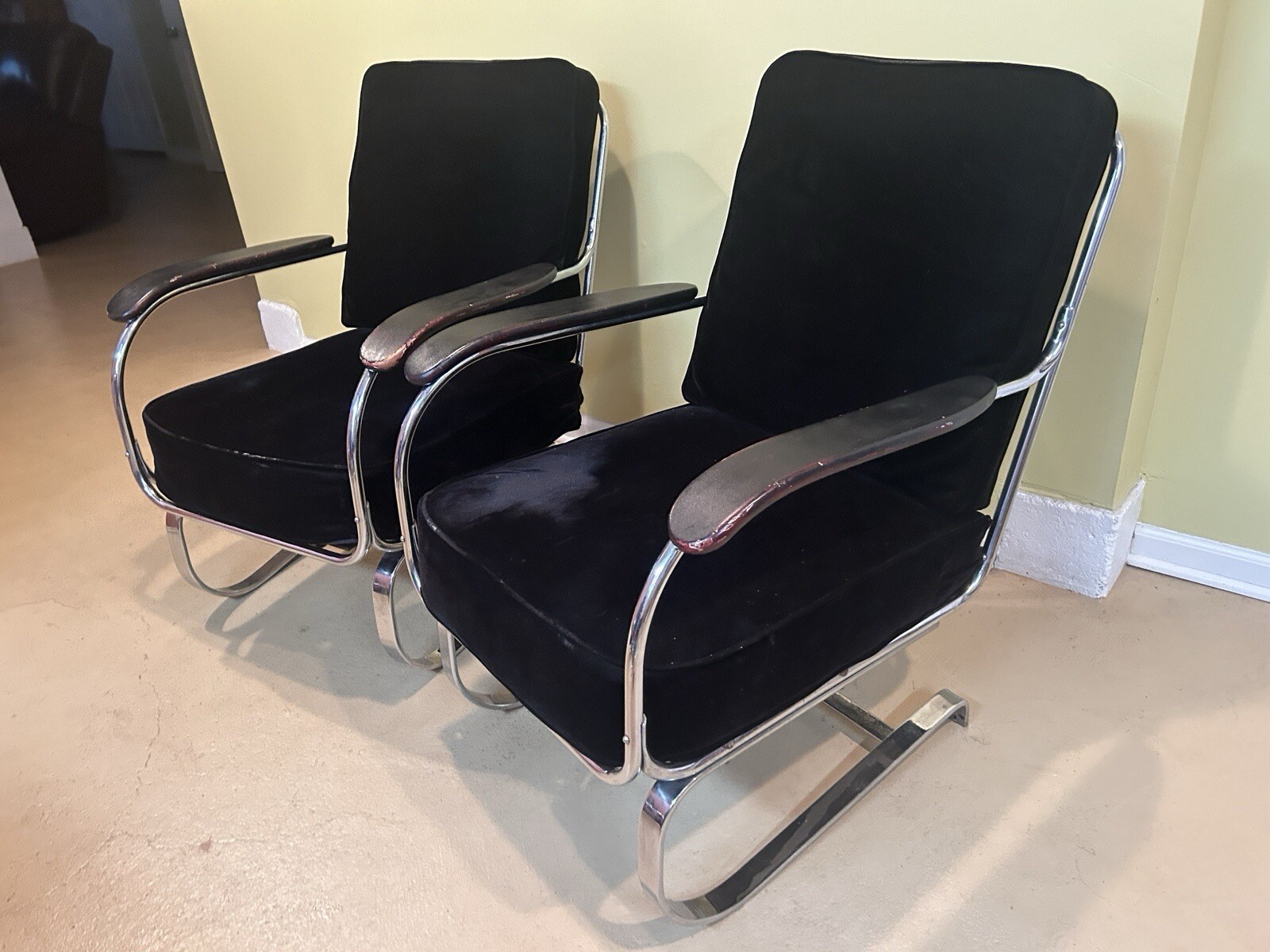 GENUINE 1930\'S KEM WEBER SPRINGER CHAIR FOR LLOYD MANUFACTURING