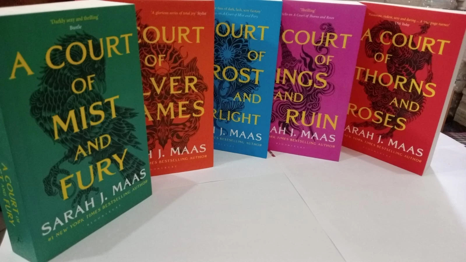 By Sarah J. Maas 5 Books set A Court of Thorns Brand NEW English 