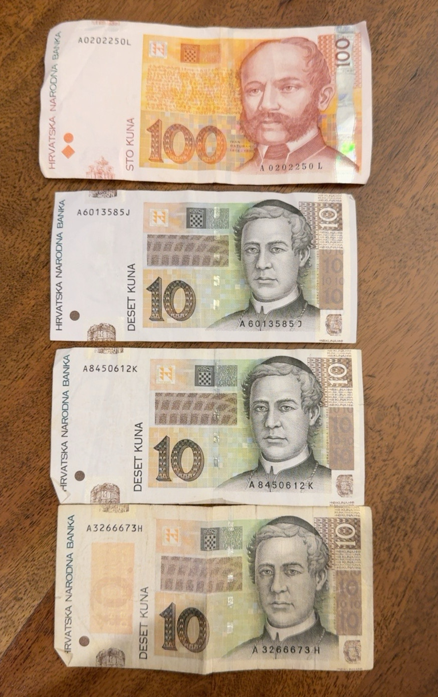 Croatia 130 Kuna Banknote Lot 100 Kuna + 3x 10 Kuna Croatian Currency