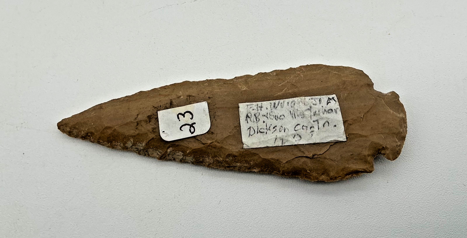 Antique Native American Arrowhead from large collection Antique Native American Arrowhead from large collection