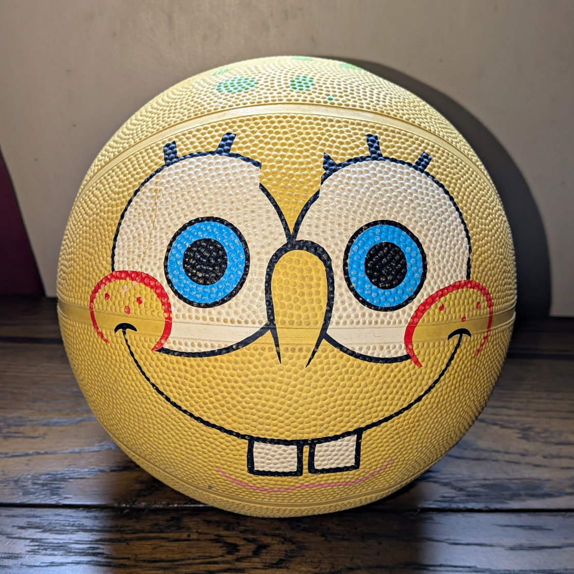 Vintage 2005 Viacom SpongeBob SquarePants Yellow Basketball Ball Nickelodeon Vintage 2005 Viacom SpongeBob SquarePants Yellow Basketball Ball Nickelodeon