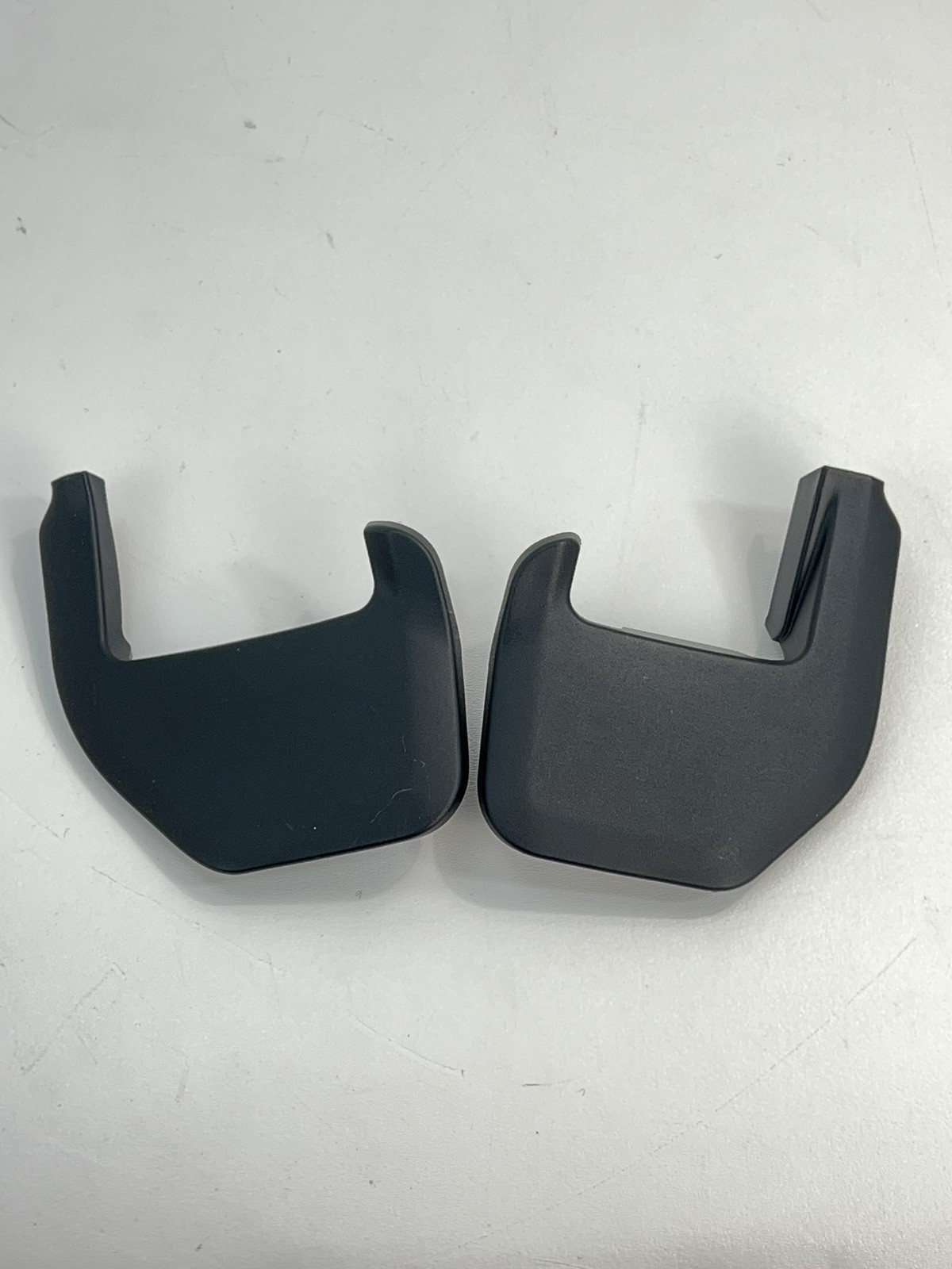2021-25 JEEP GRAND CHEROKEE L REAR 2ND ROW RIGHT/LEFT SIDE SEAT TRACK COVER OEM