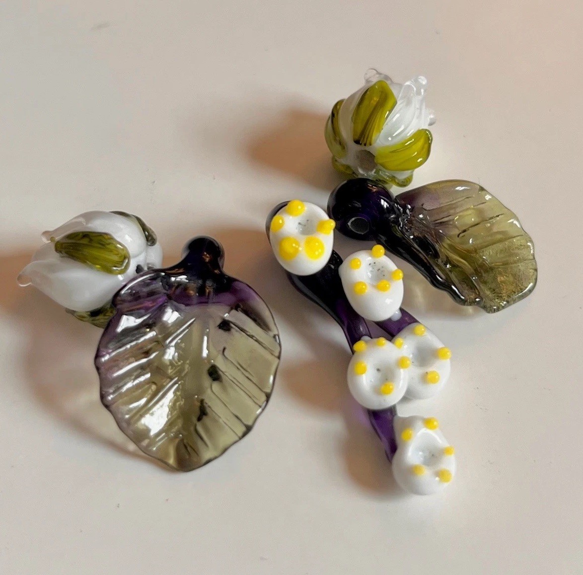 Stunning 5 Piece Floral Lampwork Glass Bead Set Leaves Rosebuds Vine - So Unique
