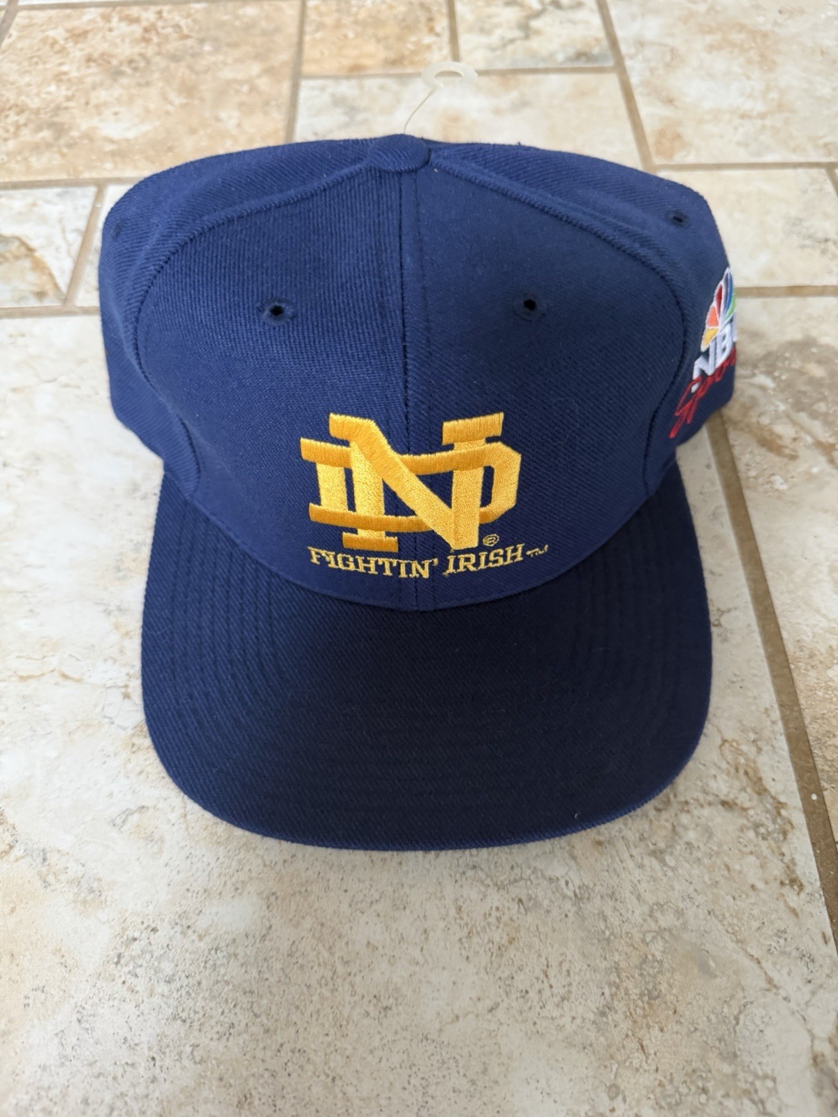 1990s Notre Dame IRISH Sports Specialties Snap Back HAT NEW.  Store Tags Missing