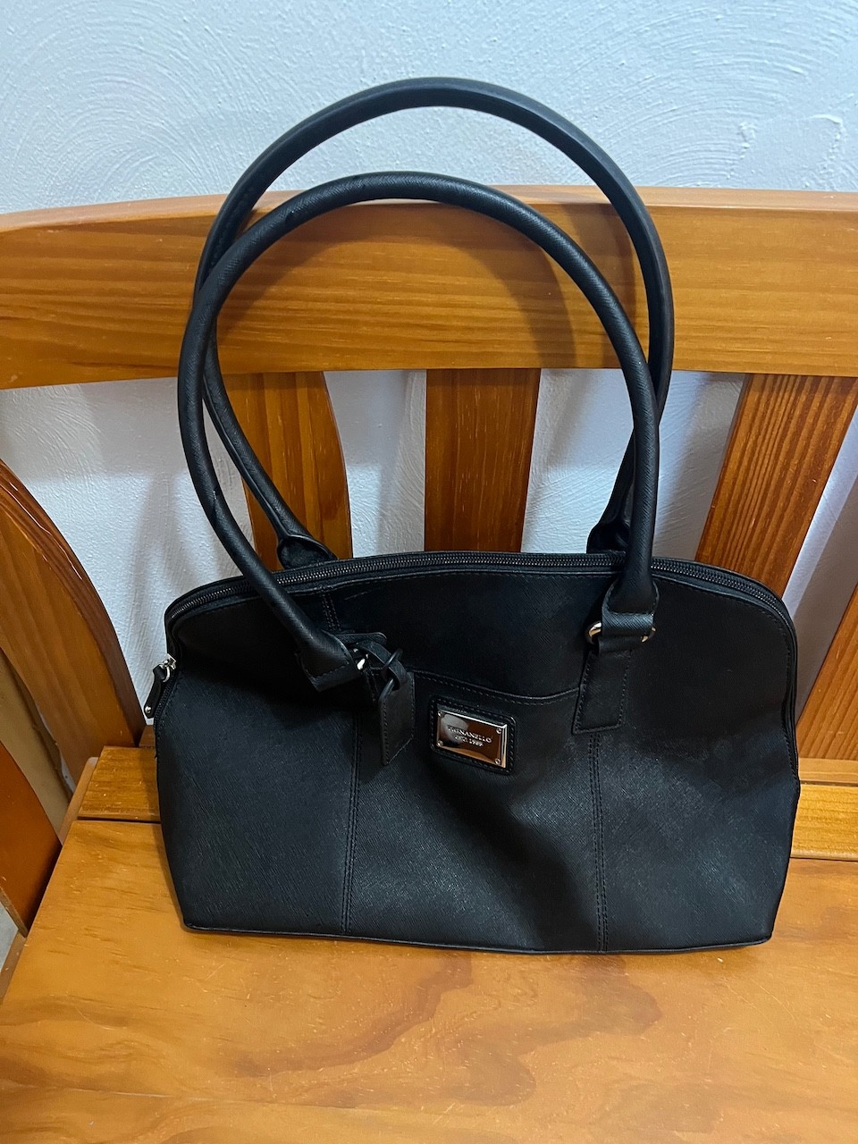 Tignanello Clean & Classic Black Saffiano Leather Satchel Handbag A255207 