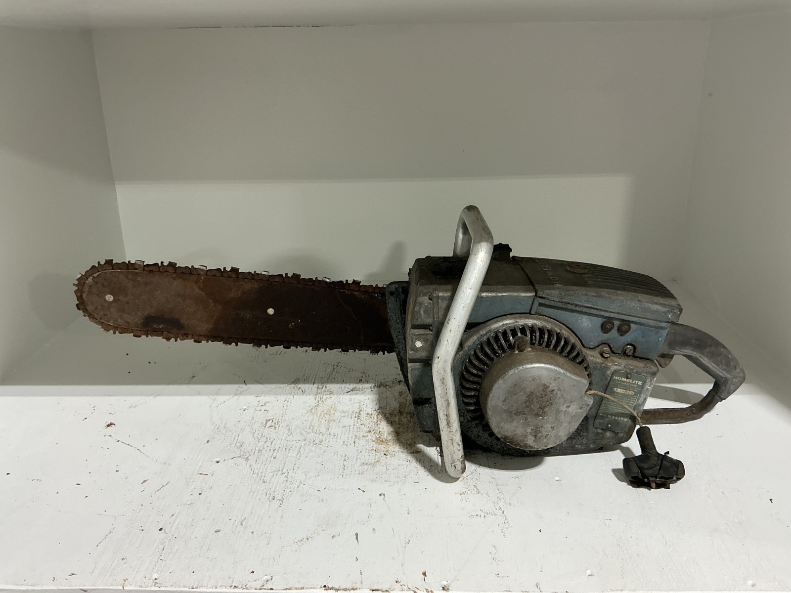 Vintage Homelite C5 C-5 Chainsaw for Parts or Rebuild (SW21) Vintage Homelite C5 C-5 Chainsaw for Parts or Rebuild (SW21)