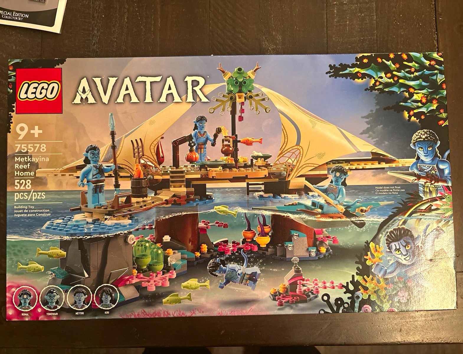 LEGO Avatar Metkayina Reef Home 75578 528-Piece Special Edition Set LEGO Avatar Metkayina Reef Home 75578 528-Piece Special Edition Set