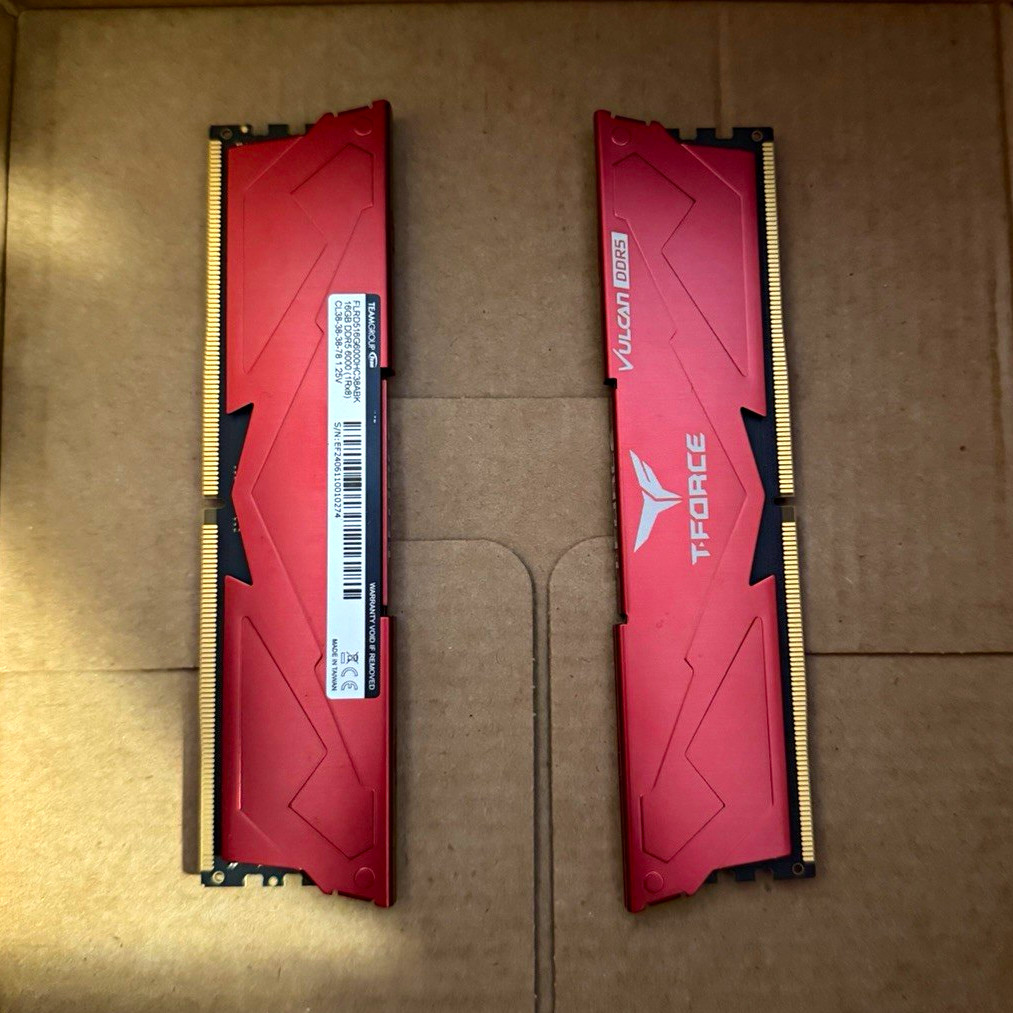 TEAMGROUP T-FORCE Vulcan DDR5 16GB (2x16GB) DDR5-6000 DIMM 288-Pin 