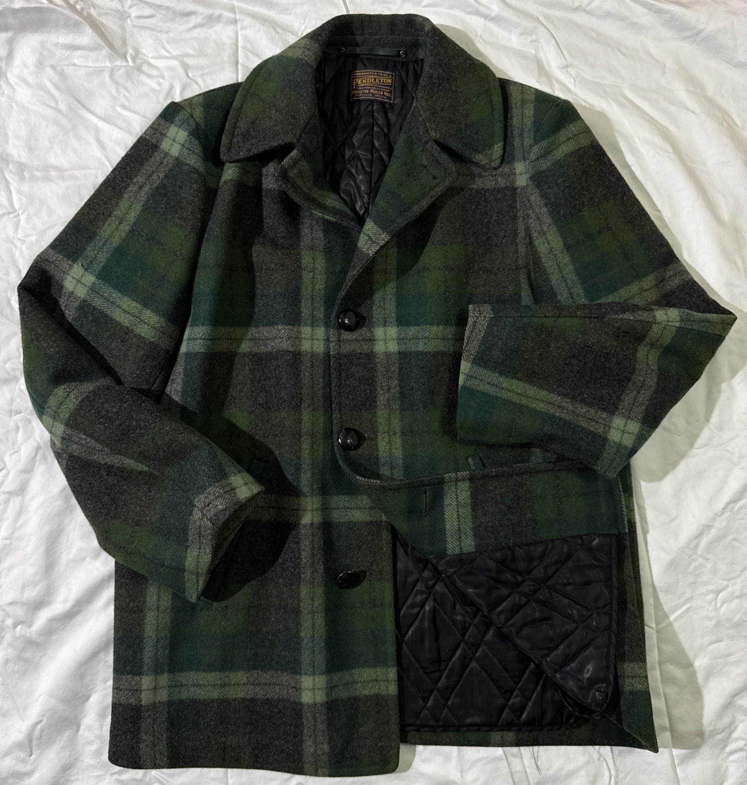 Vintage Pendleton Car Coat Green Plaid Wool Quilt Lined Jacket Buttons XL Vintage Pendleton Car Coat Green Plaid Wool Quilt Lined Jacket Buttons XL