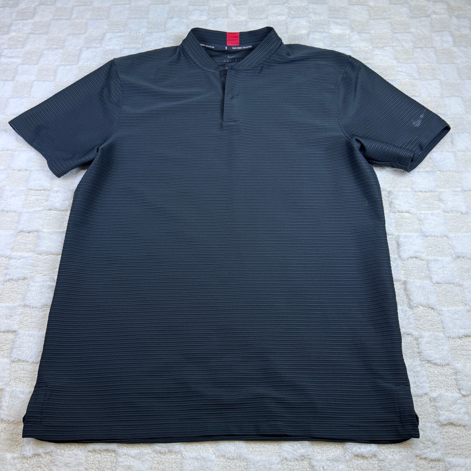 Nike Tiger Woods Collection Dri-FIT Golf Polo Black Blade Collar Mens Medium Nike Tiger Woods Collection Dri-FIT Golf Polo Black Blade Collar Mens Medium