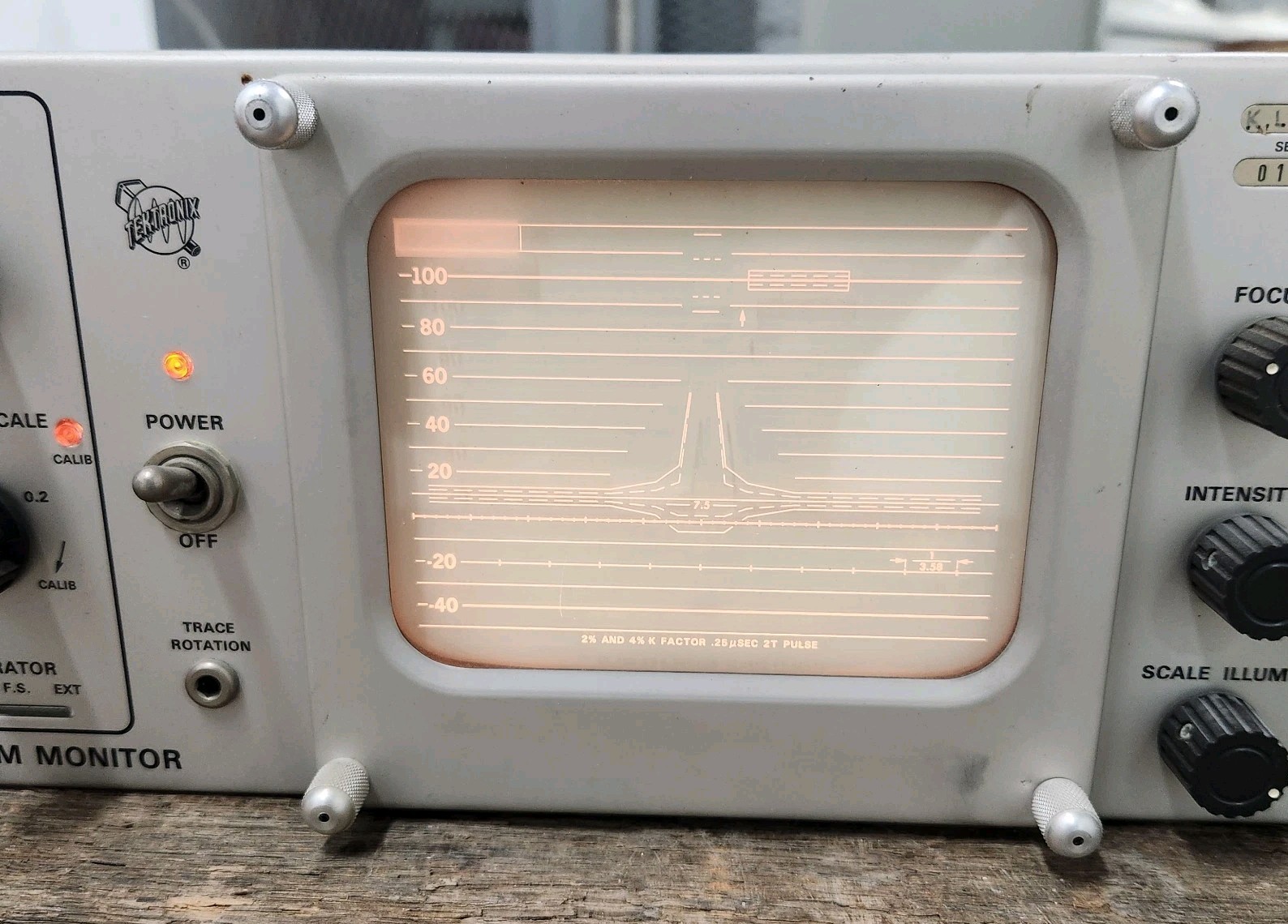 Tektronix Model 529 Waveform Monitor Very Nice Vintage