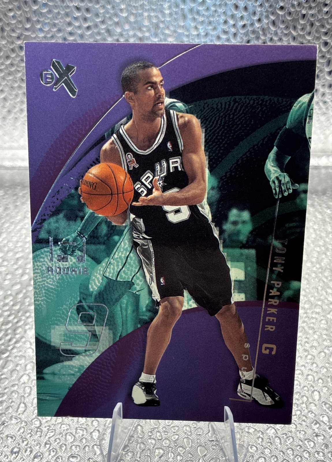 2001-02 Fleer E-X - Rookie Tony Parker #125 /750 (RC)