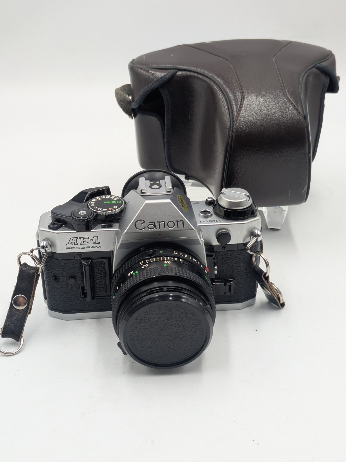 Vintage Canon AE-1 Program Film Camera w/FD 50mm 1:1.8 Lens with Case For Repair Vintage Canon AE-1 Program Film Camera w/FD 50mm 1:1.8 Lens with Case For Repair