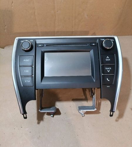 2016-2017 Toyota Camry ID 100614 CD Player Radio w/ Dash Display Screen OEM