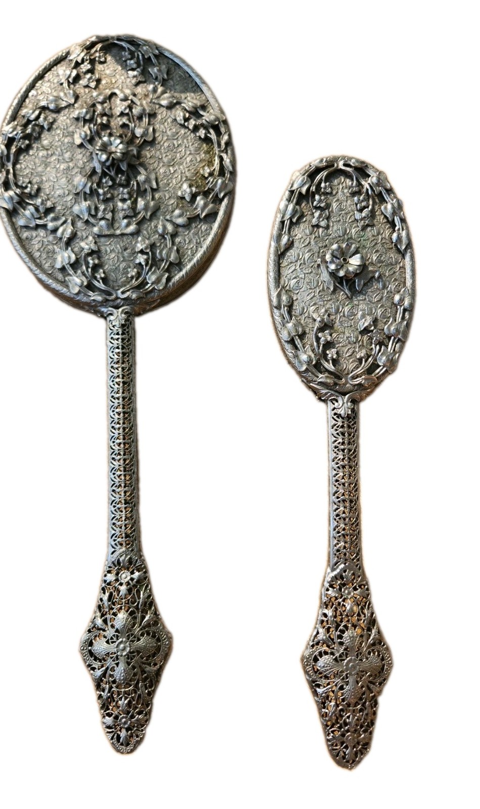 Beautiful Vintage Vanity Brush And Mirror Set Silver Tone Large Victorian Beautiful Vintage Vanity Brush And Mirror Set Silver Tone Large Victorian