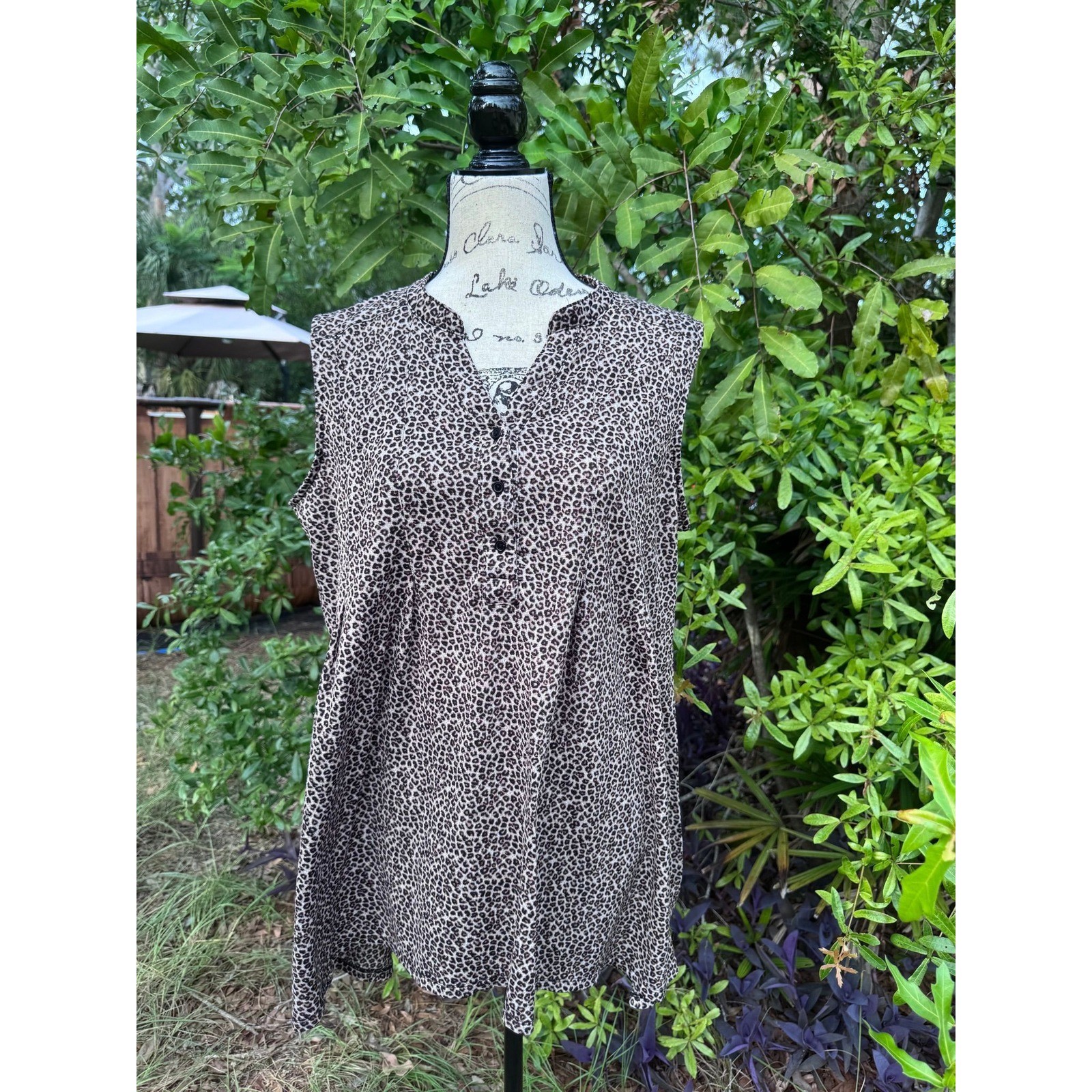 Cocomo Woman Leopard Print Sleeveless Tunic Blouse XL Office Siren Indie Sleaze Cocomo Woman Leopard Print Sleeveless Tunic Blouse XL Office Siren Indie Sleaze