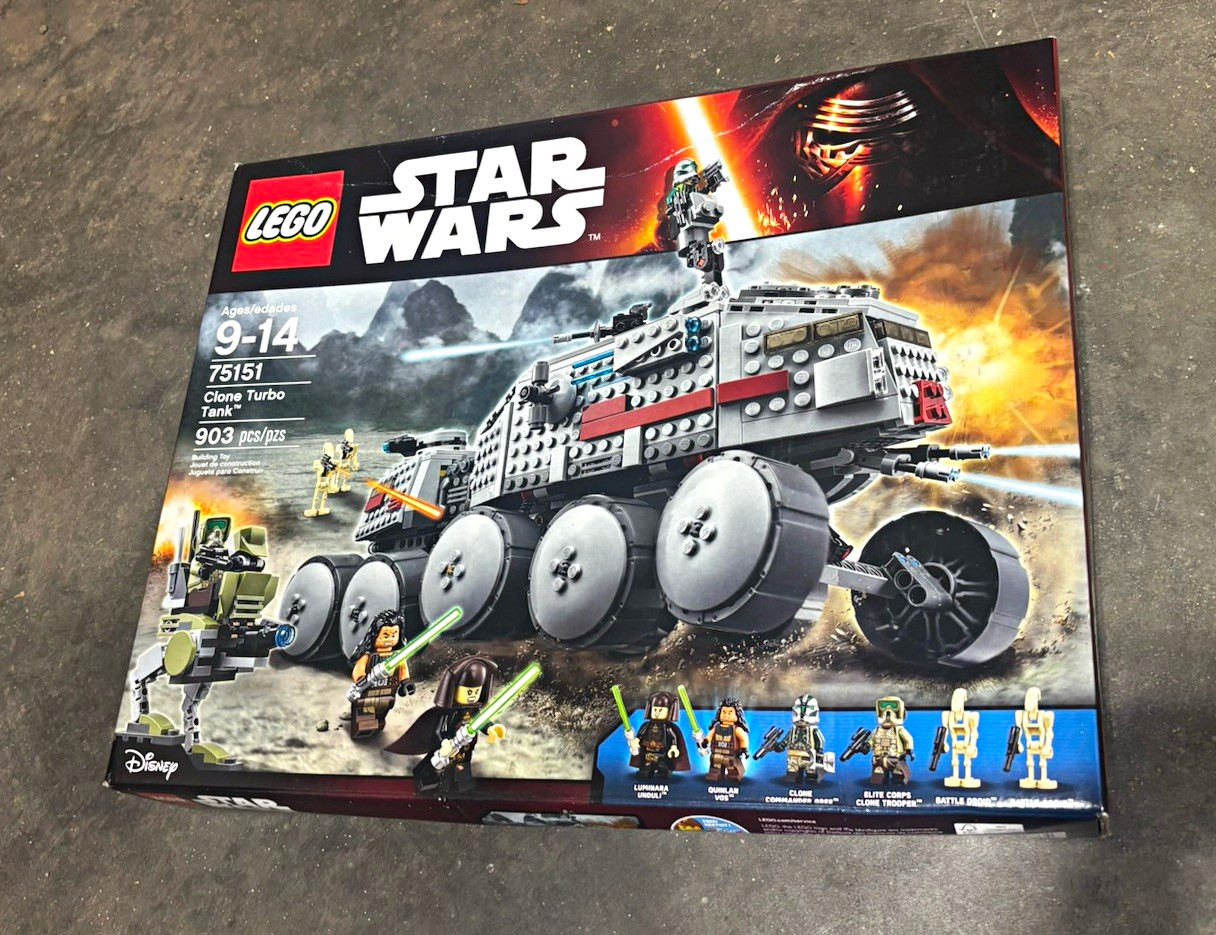 LEGO Star Wars 75151 Clone Turbo Tank Complete Set 903 pcs Ages 9-14 App LEGO Star Wars 75151 Clone Turbo Tank Complete Set 903 pcs Ages 9-14 App