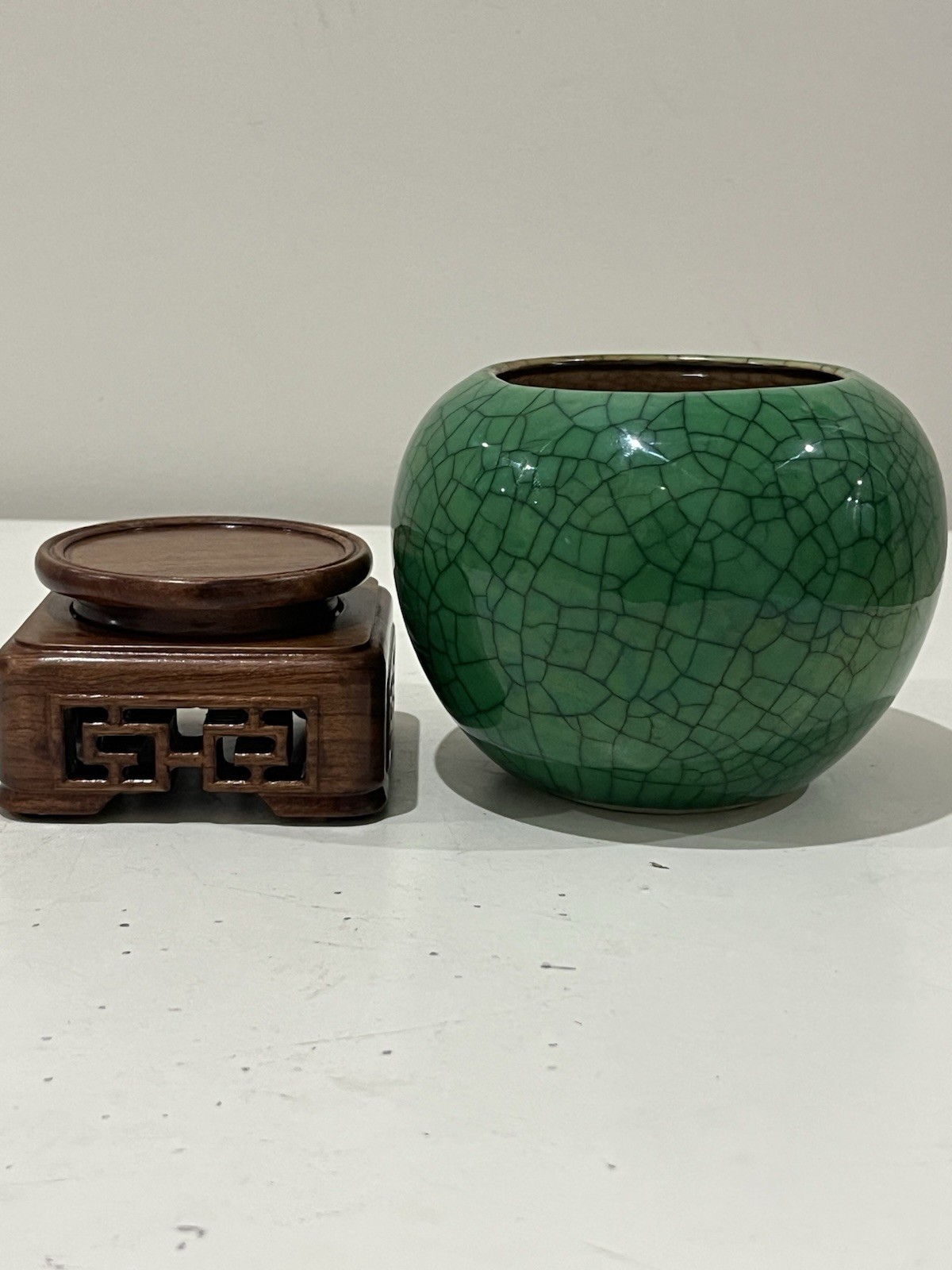 18th-19th Chinese Green Glazed Pot