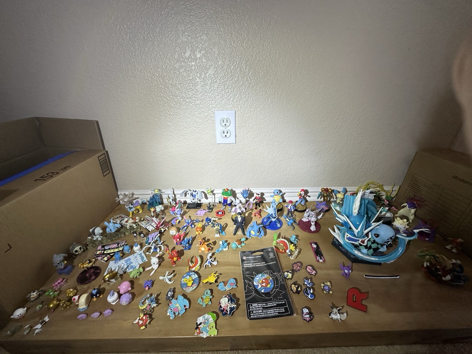 Nintendo Pokemon Mario Figure/Statue & Pin Lot (Pick Items And Send Offer) Nintendo Pokemon Mario Figure/Statue & Pin Lot (Pick Items And Send Offer)