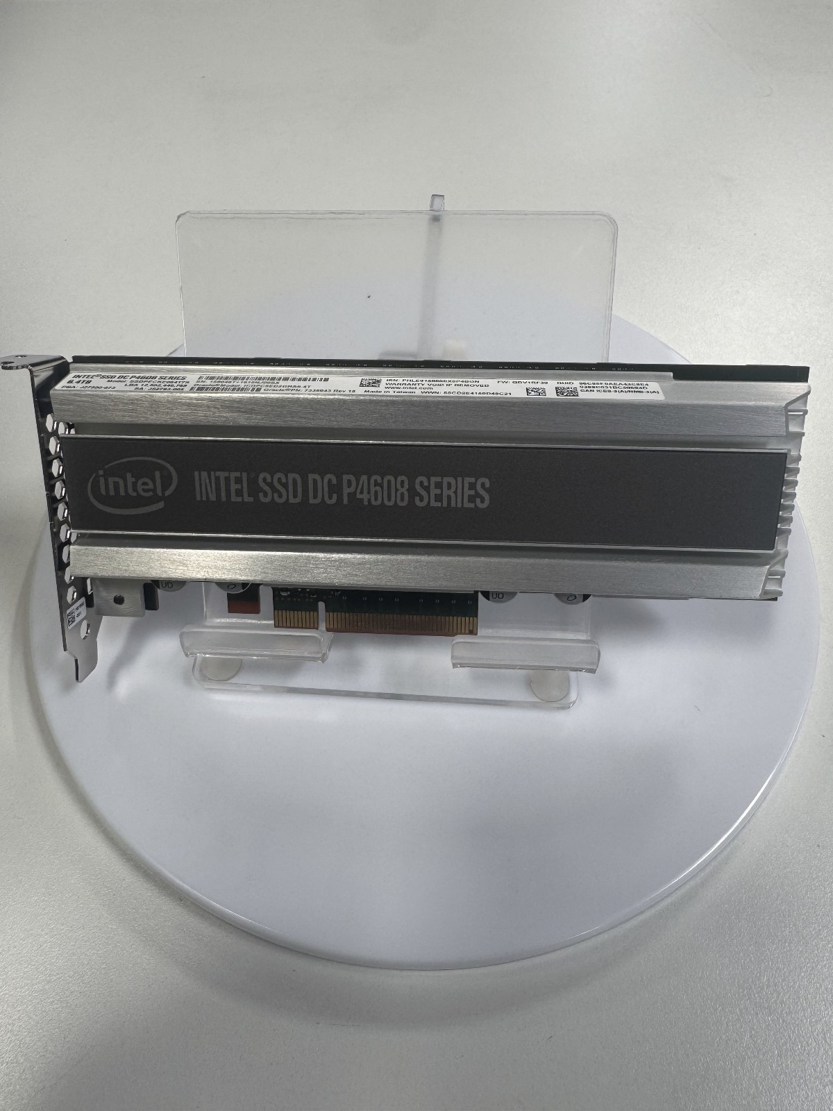 Intel DC P4608 Series 6.4TB PCIe NVMe SSD--SSDPECKE064T7S Intel DC P4608 Series 6.4TB PCIe NVMe SSD--SSDPECKE064T7S