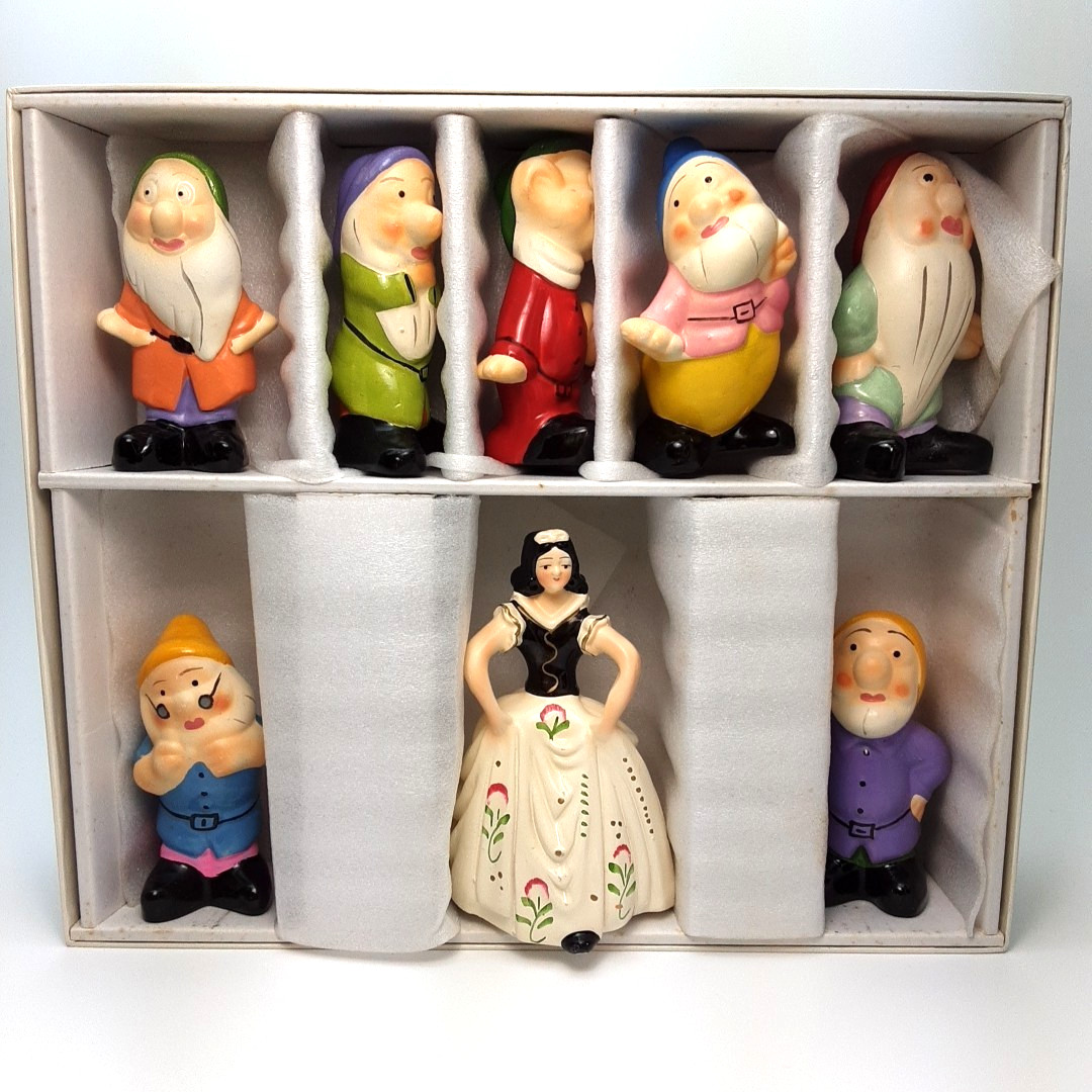 Vintage Snow White Seven Dwarfs Ceramic Figurine Set World Top Japan Boxed