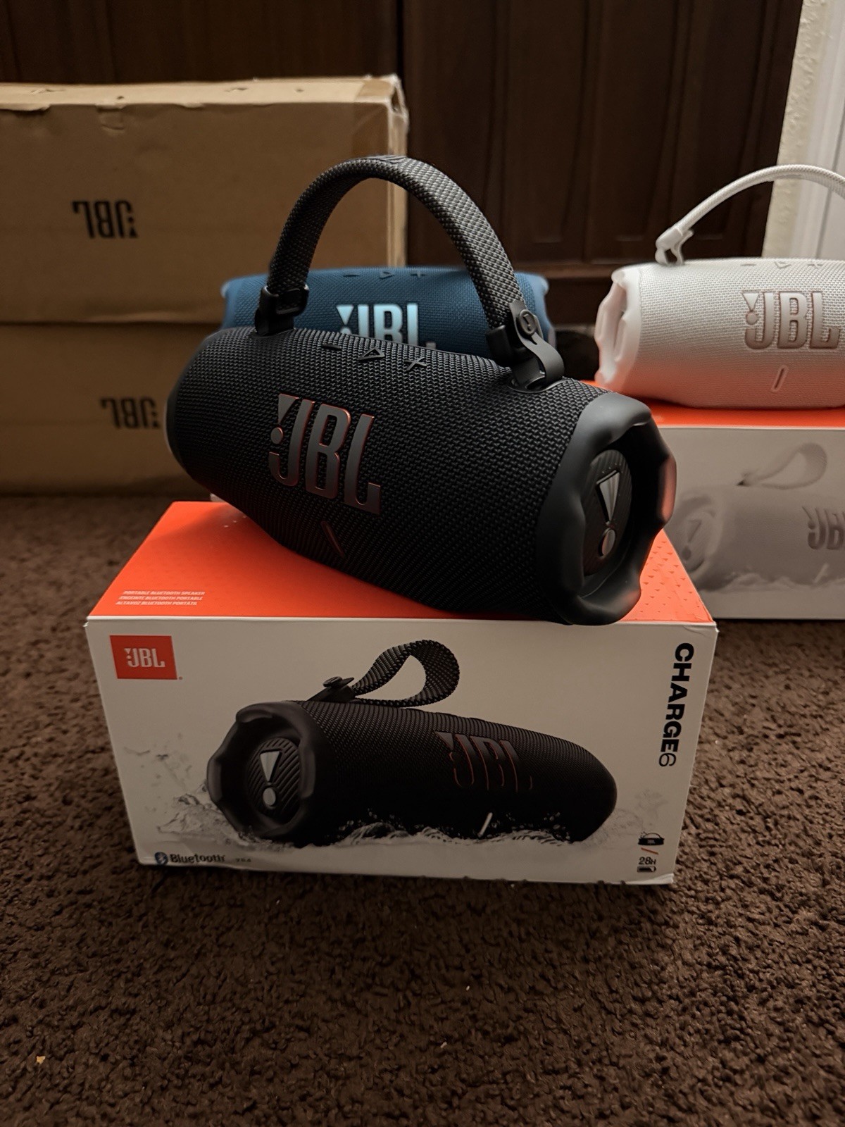 JBL Charge 6 Brand New In Box Wireless Bluetooth Speaker JBL Charge 6 JBL Charge 6 Brand New In Box Wireless Bluetooth Speaker JBL Charge 6
